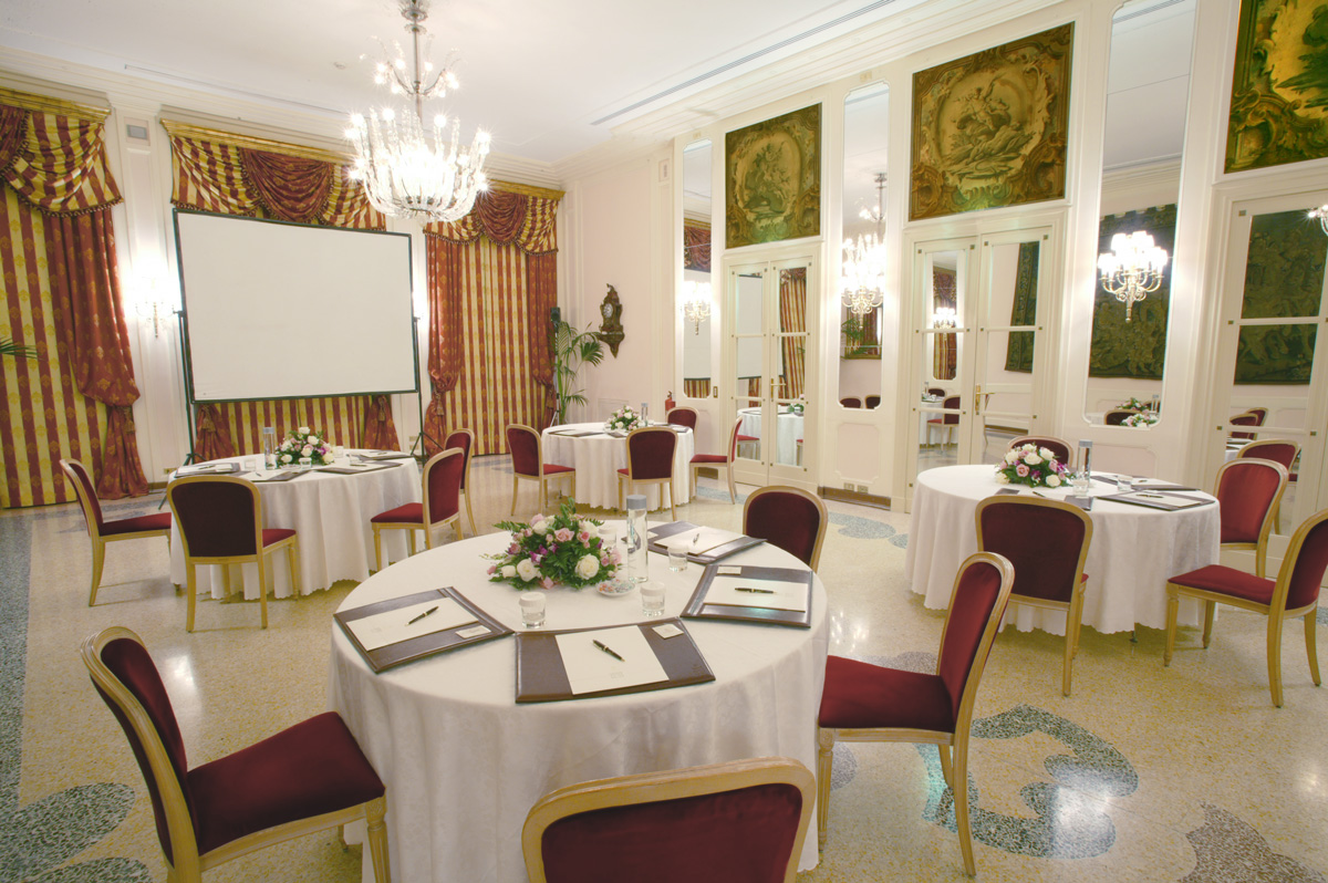 Puccini Lounge at Grand Hotel et de Milan, elegant meeting space for workshops and events.
