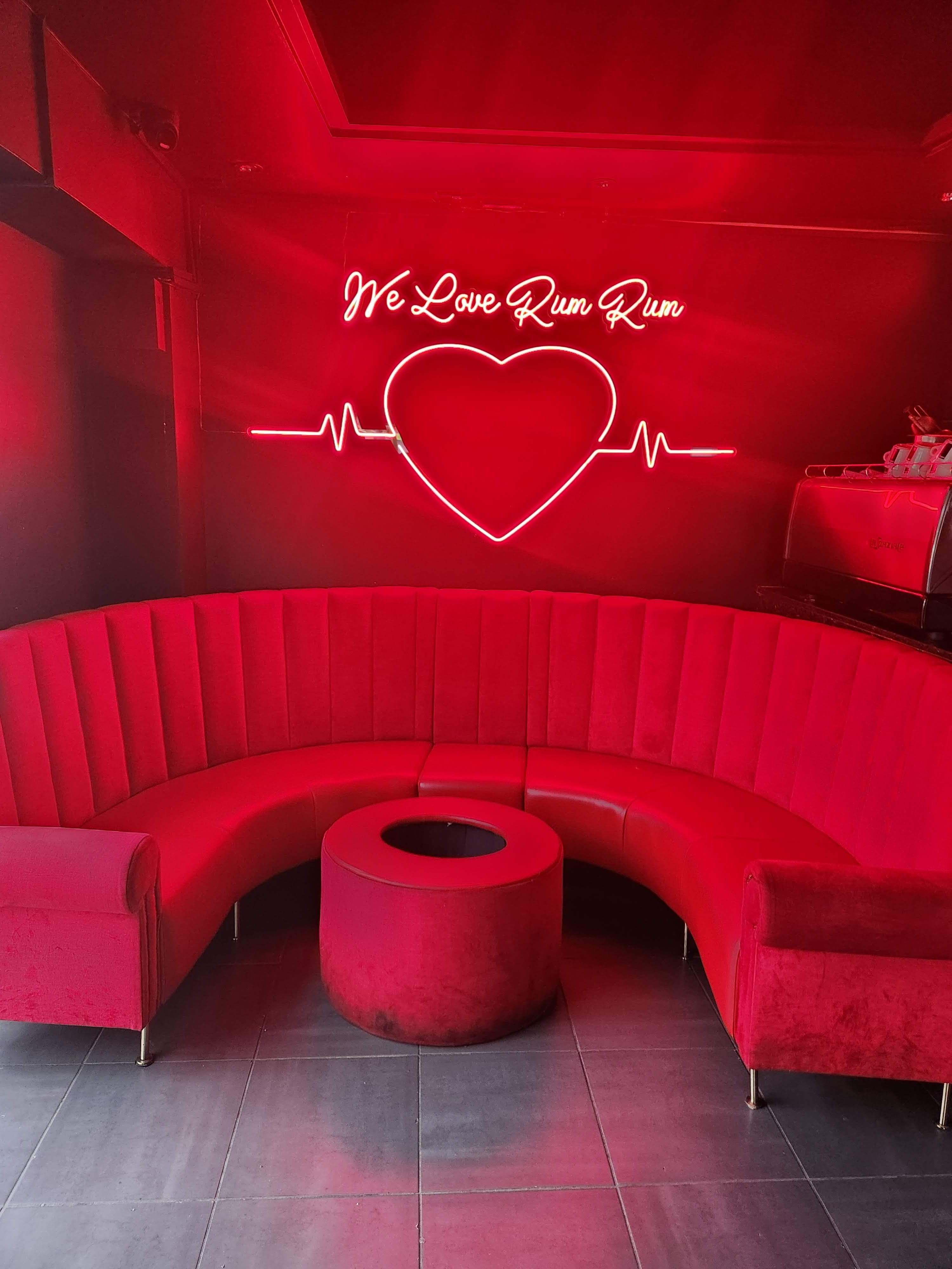 Rum Rum Bar & NightClub - uriotpsx13x.jpg