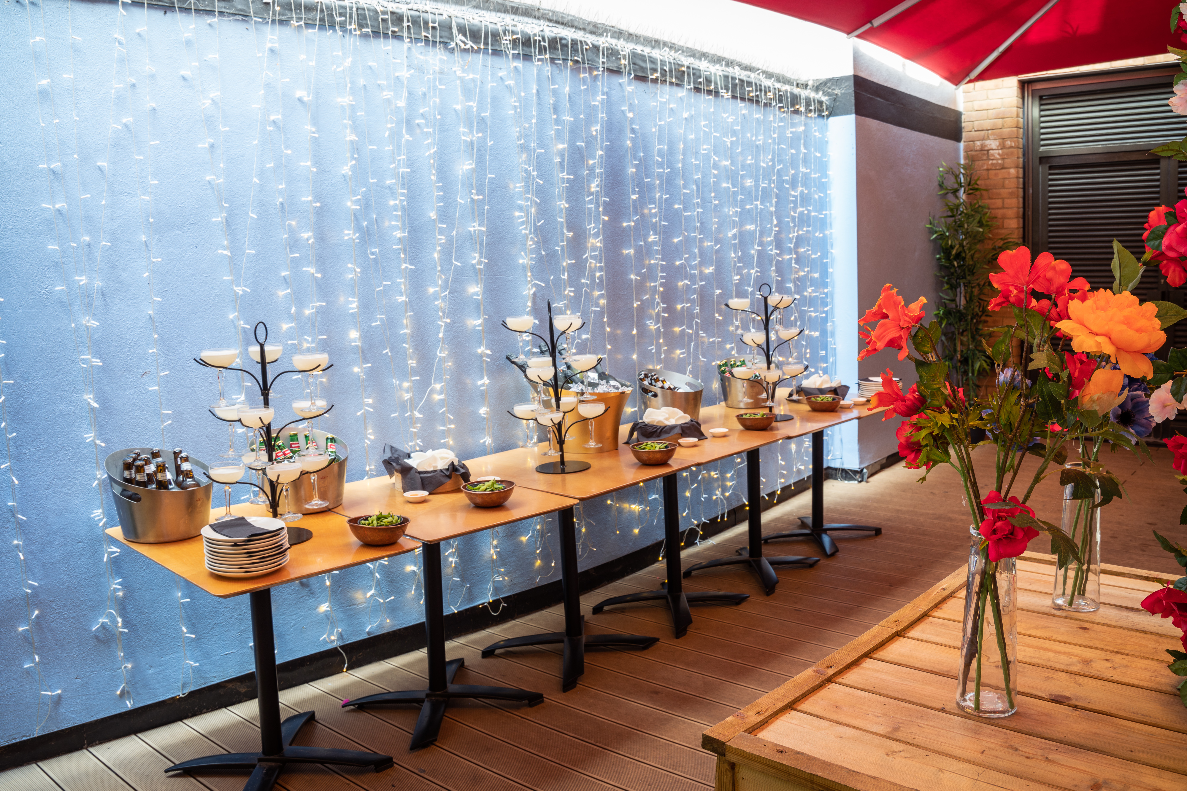 Private Summer Courtyard - mlp0tk51d3b.jpg