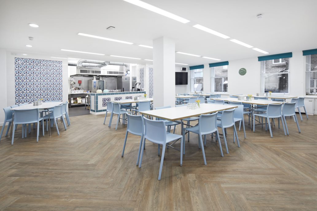 1965 - k33ecnvnksf.jpg