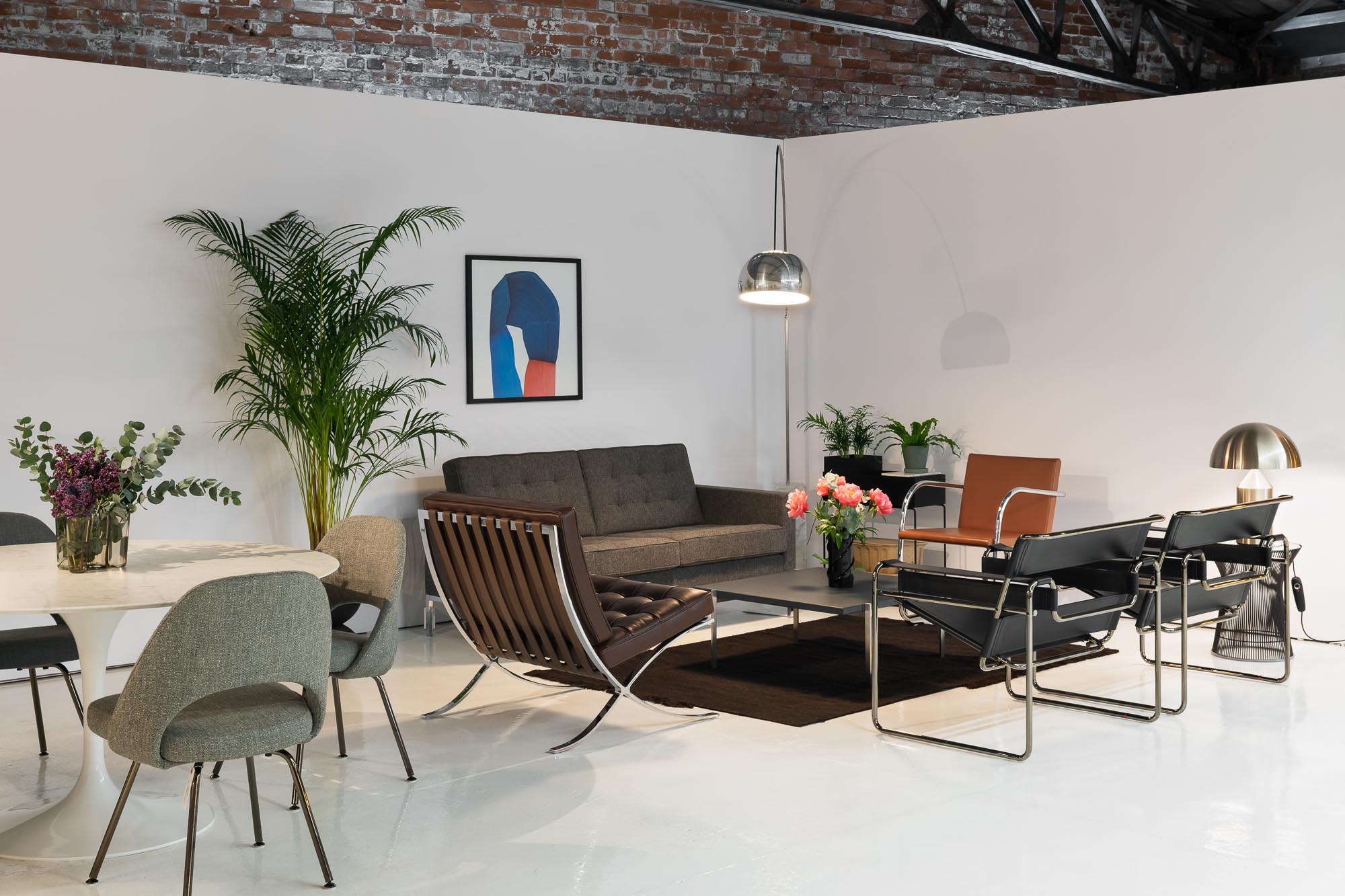 Central Warehouse - fpwfuuhqtik.jpg