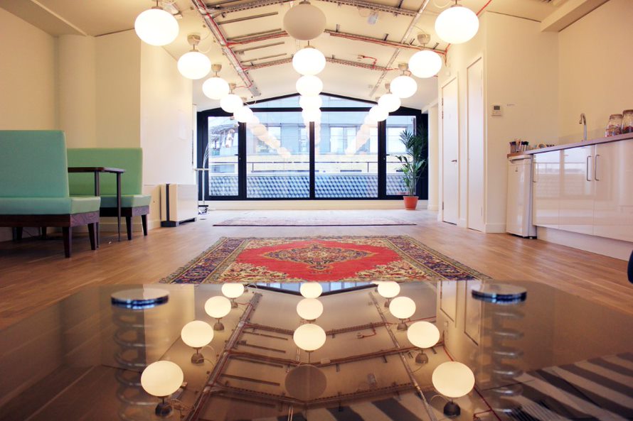 Modern event space in Wallacespace Clerkenwell Green, ideal for networking and gatherings.