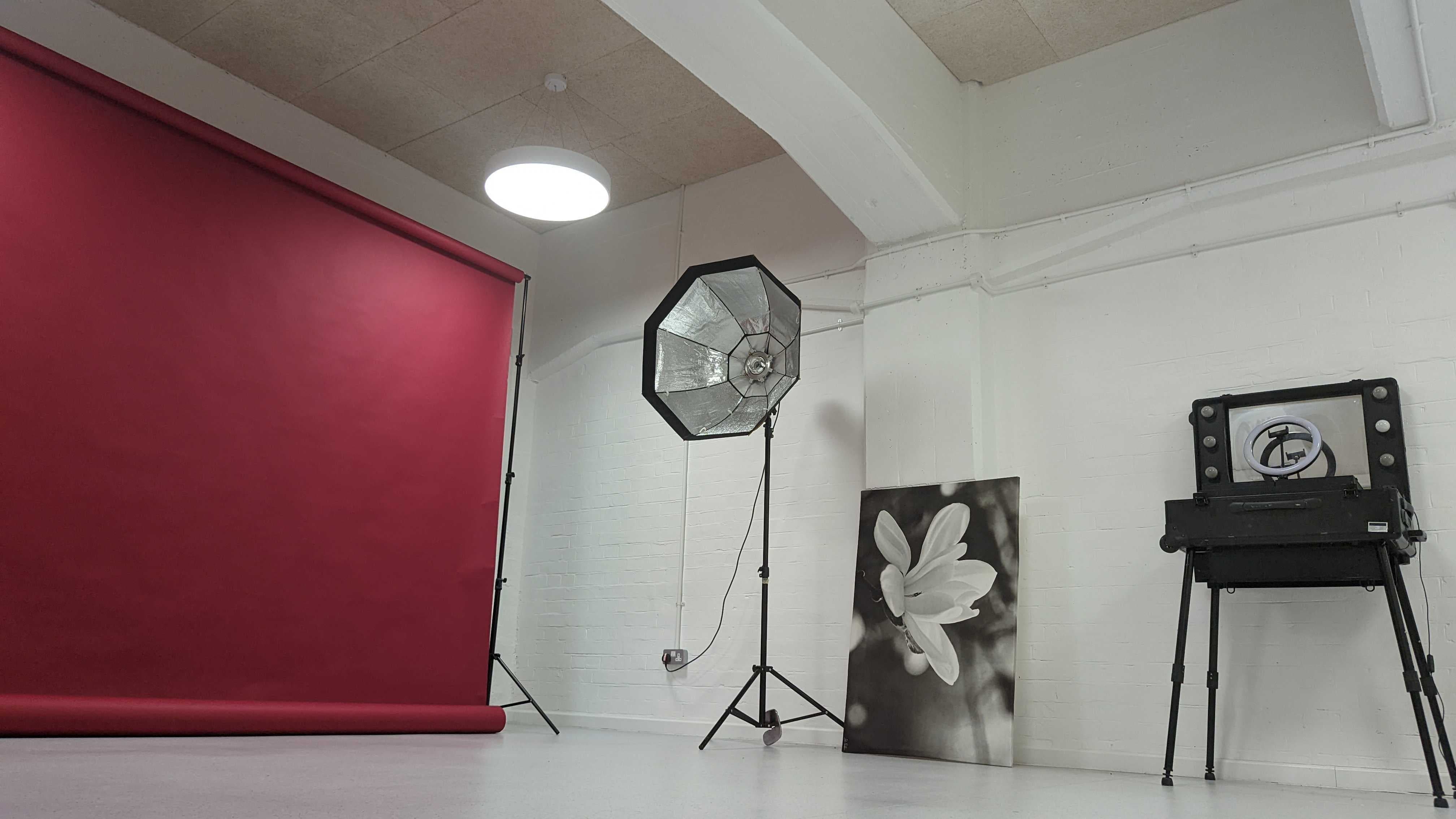 Vision Wharf Studios - ukqboxlqgij.jpg