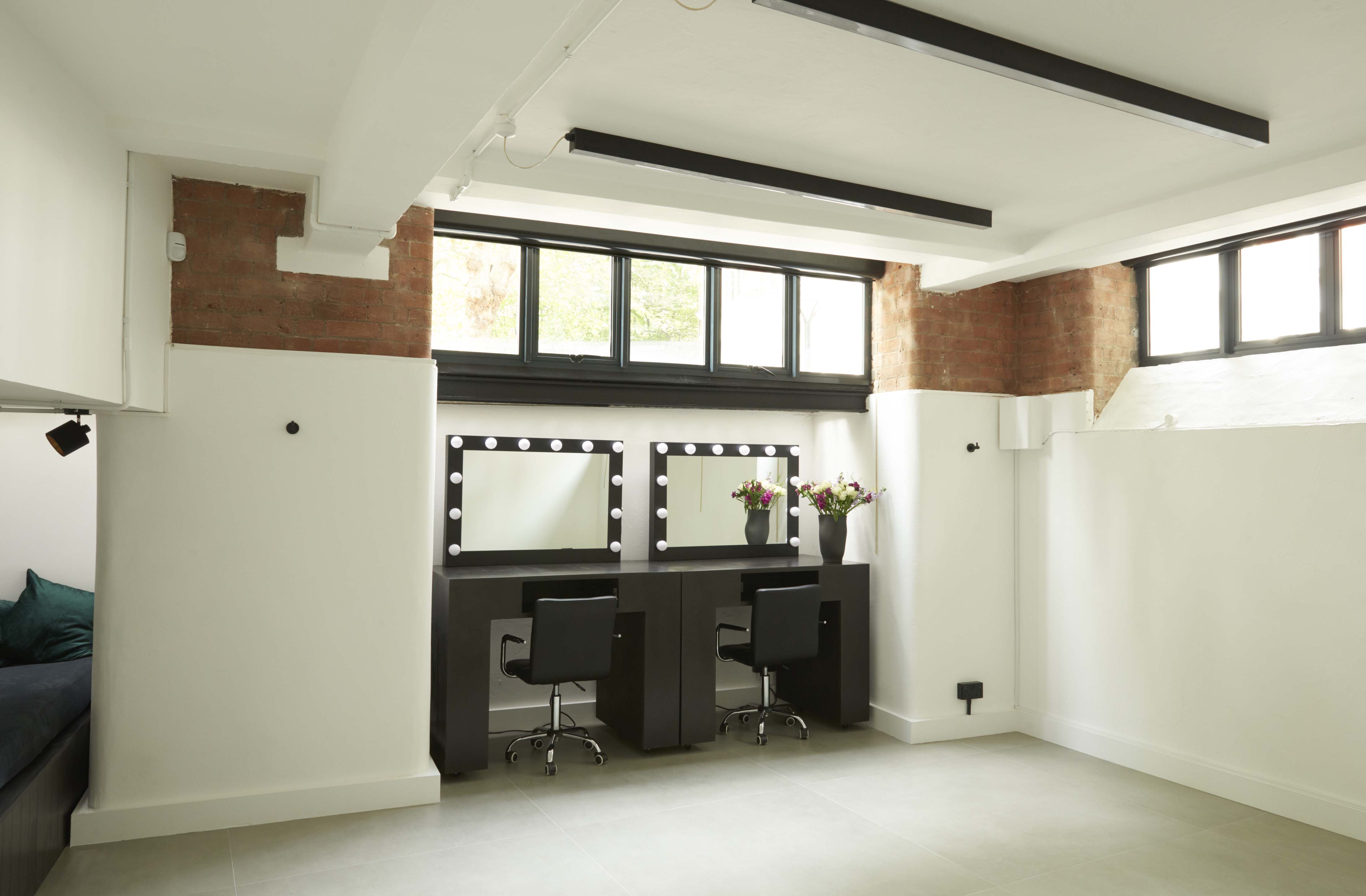 Agdon House - 4kj23z0adyr.jpg