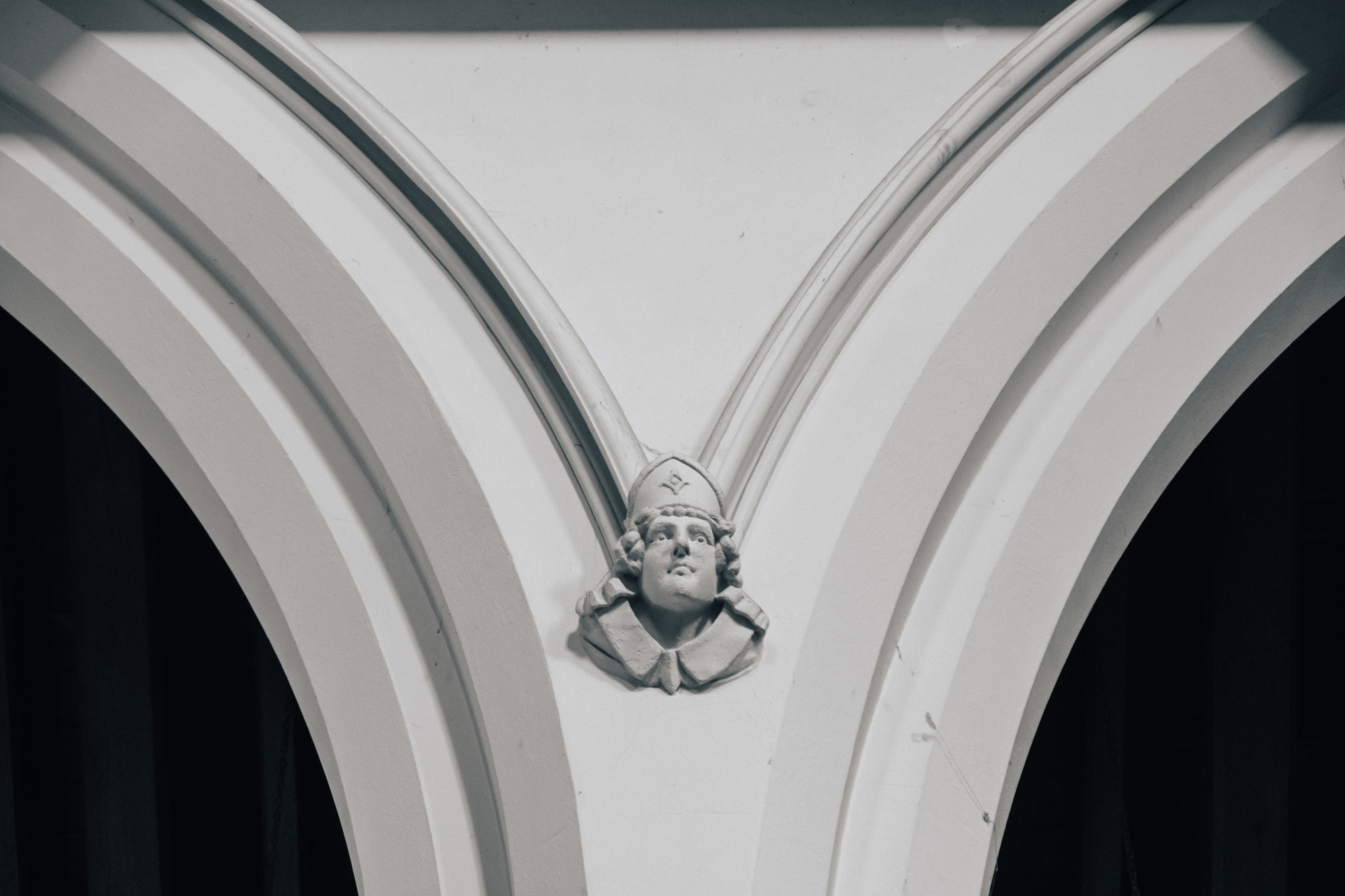 St Giles Church decorative relief, ideal for themed events and sophisticated gatherings.