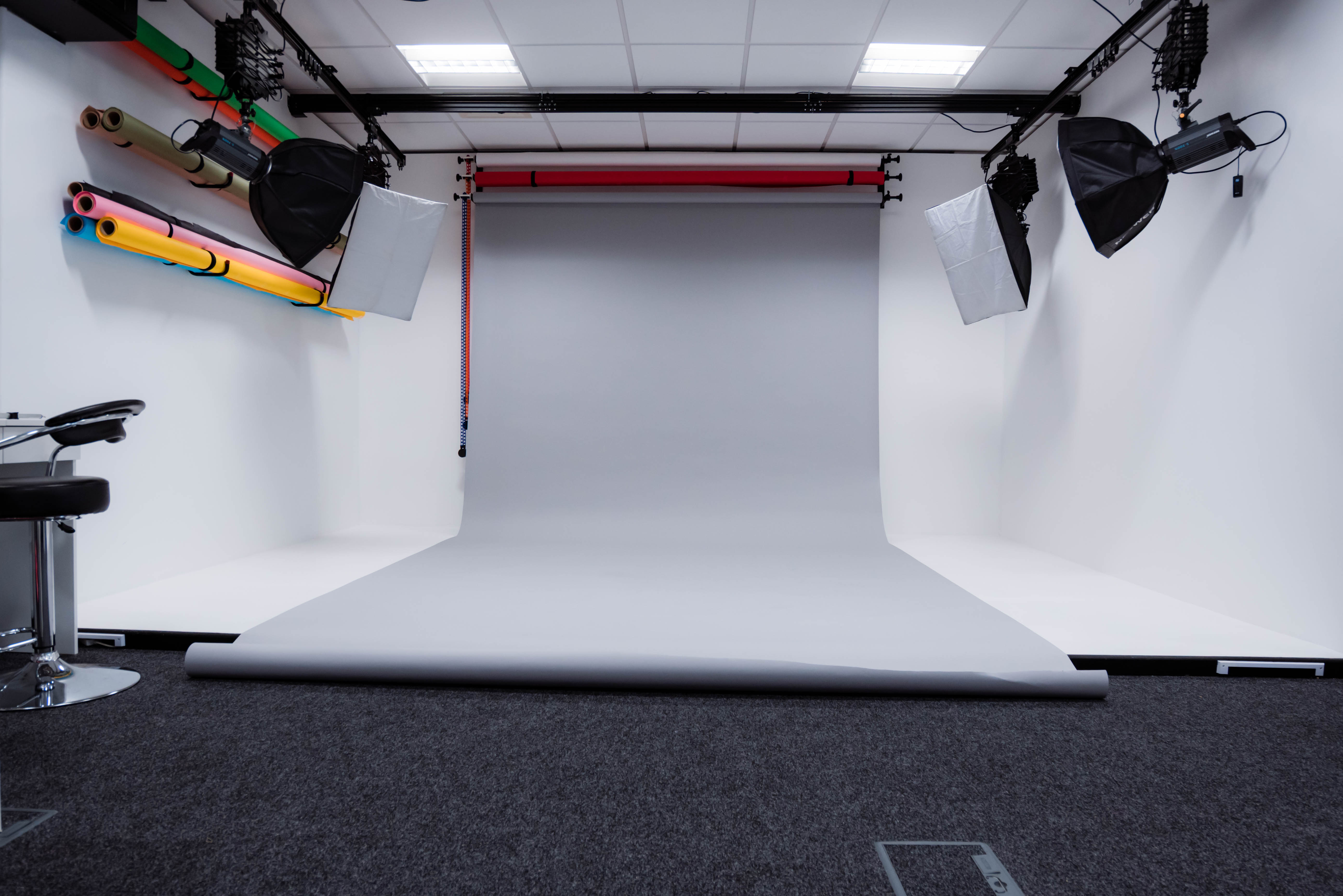 Film/Photo Studio in SE London - hldsapxvmdj.jpg