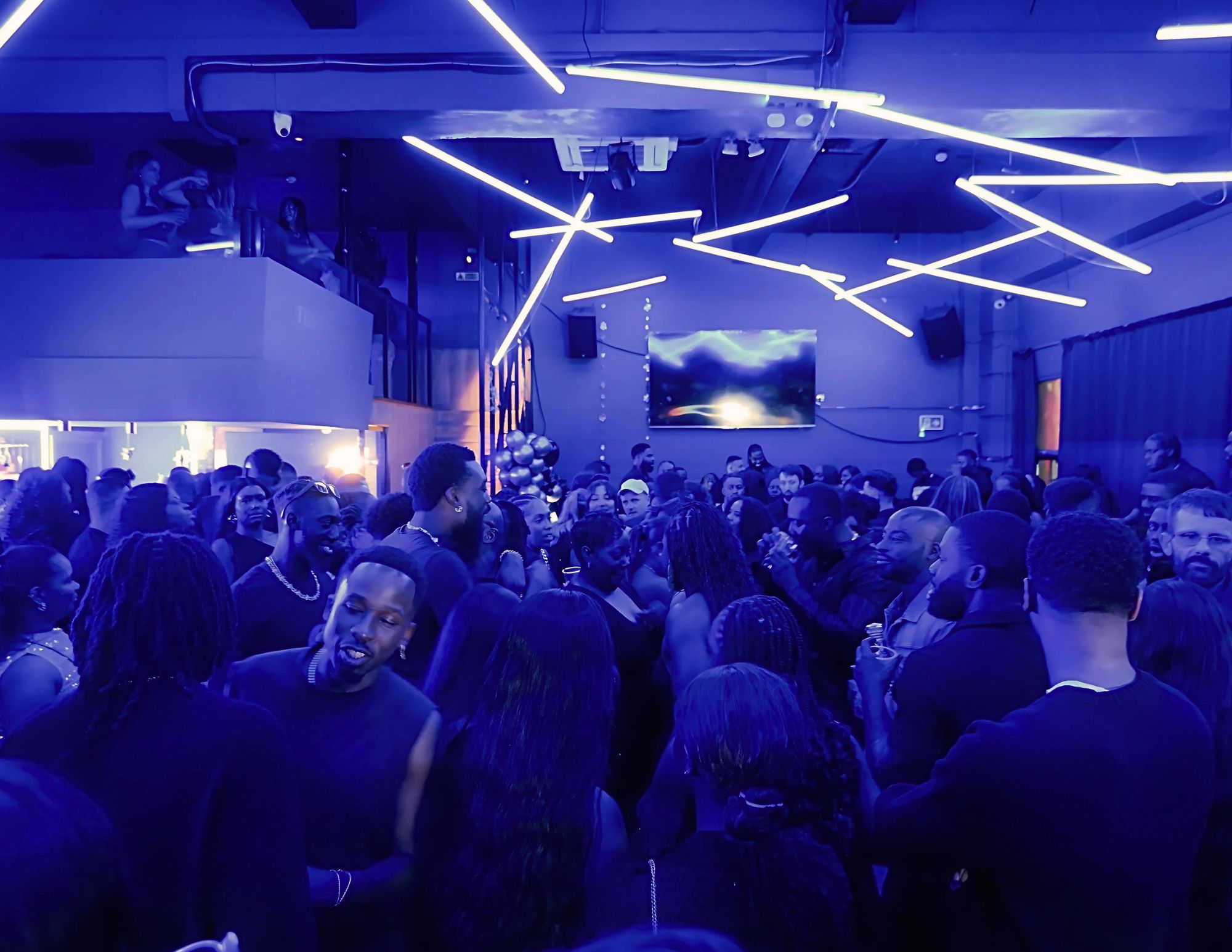 Main Bar - riugypdgp5e.jpg