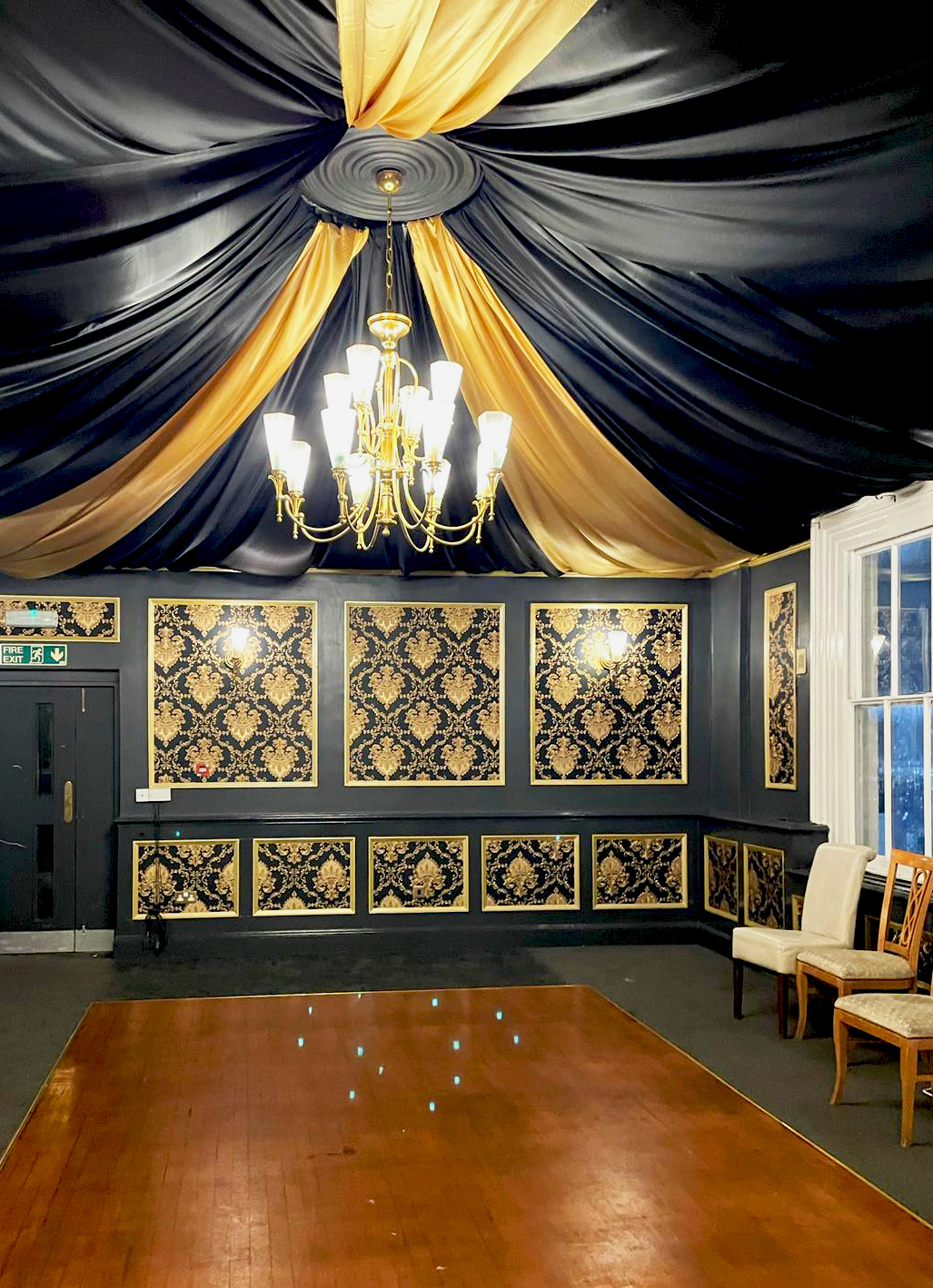 Ballroom - mvkhclyqzcf.jpg