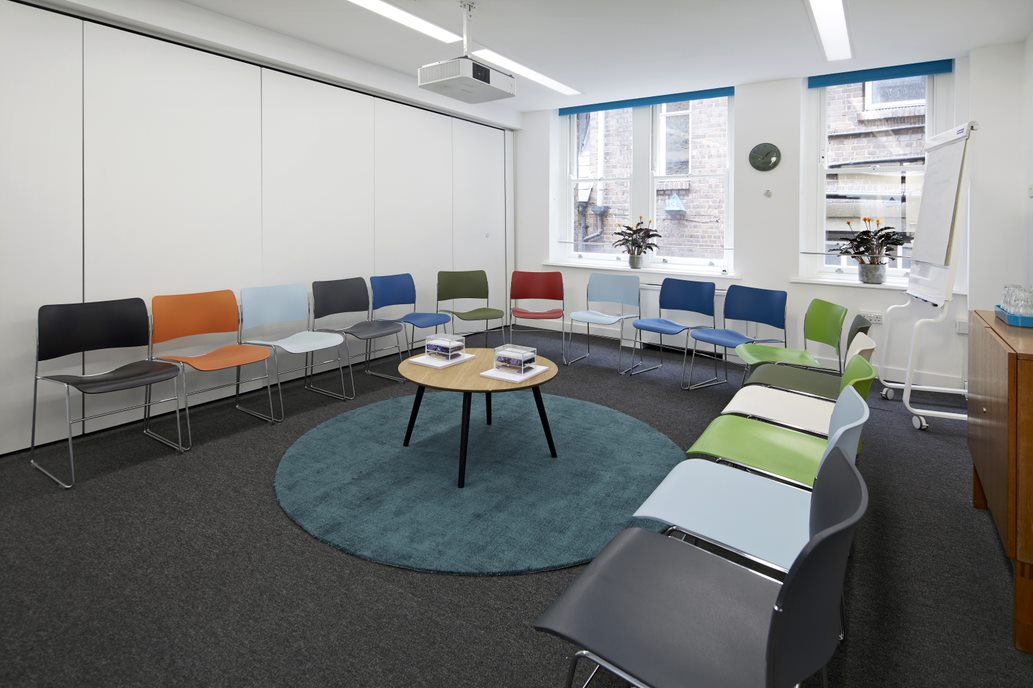 Versatile meeting space with circular seating for workshops in Wallacespace Covent Garden.