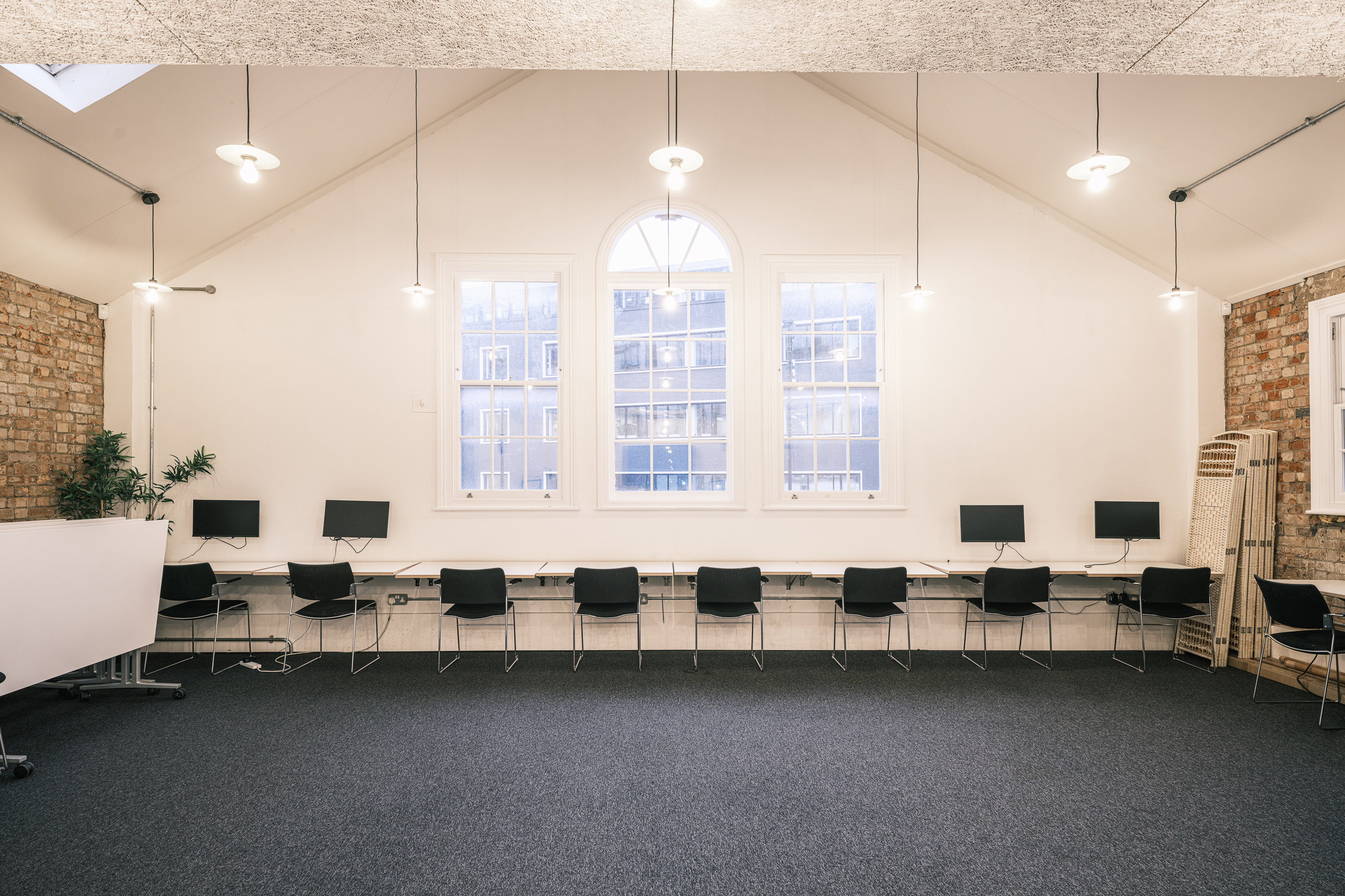 King's House - image 4