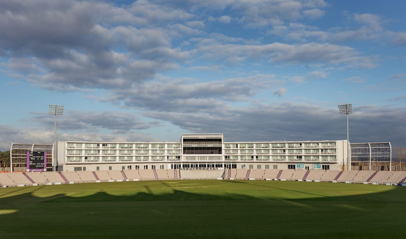 Ageas Ballroom at Hilton, spacious venue for corporate events and sports activities.