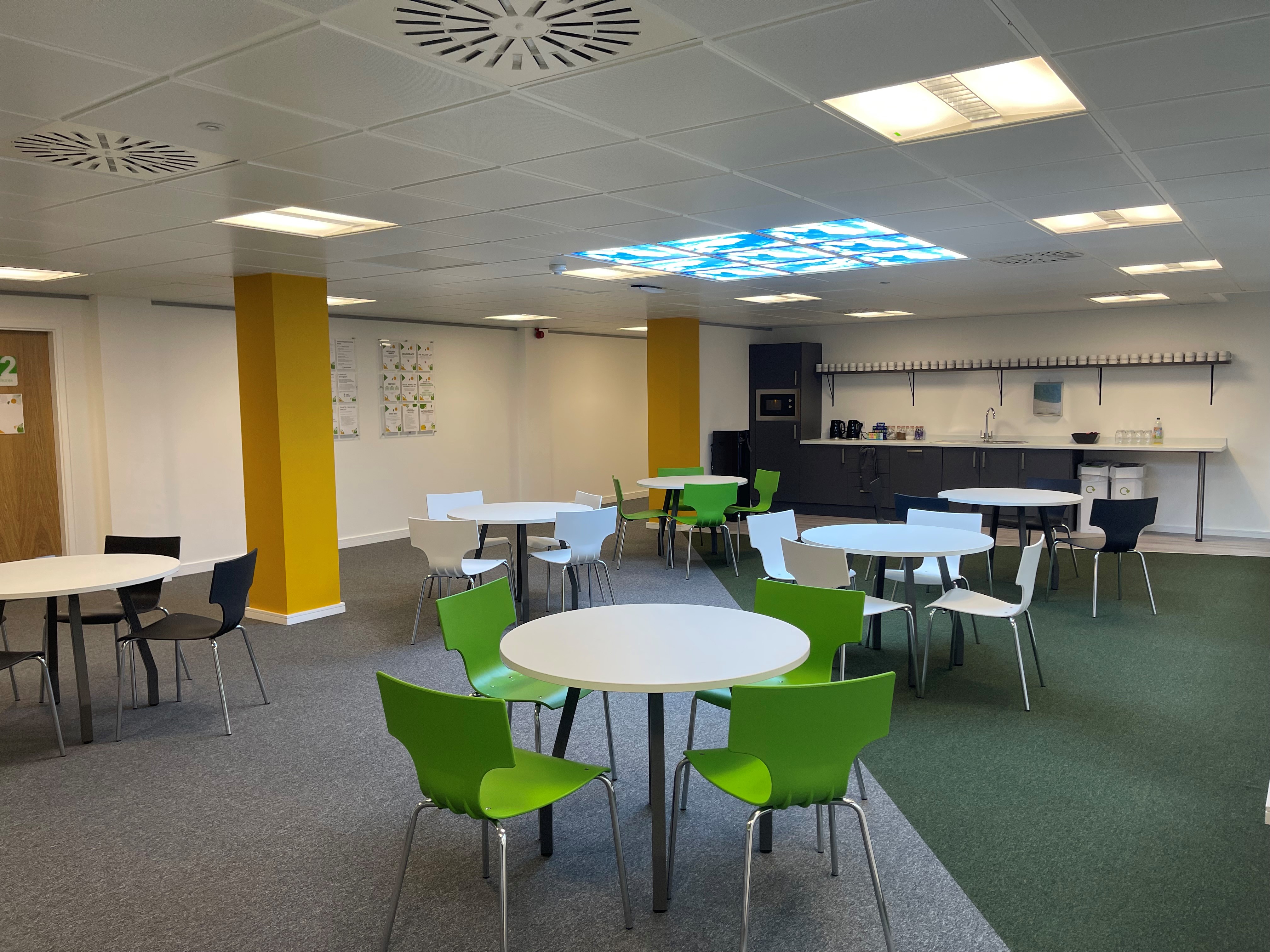 Classroom 1 - qinbh3yrwjh.jpg