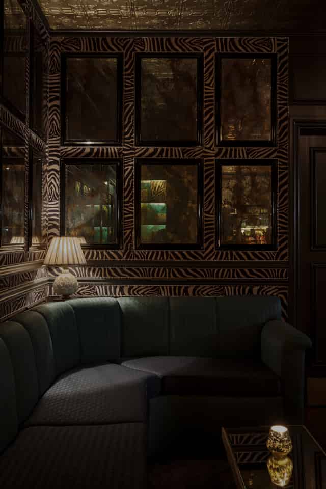 Lounge Bar