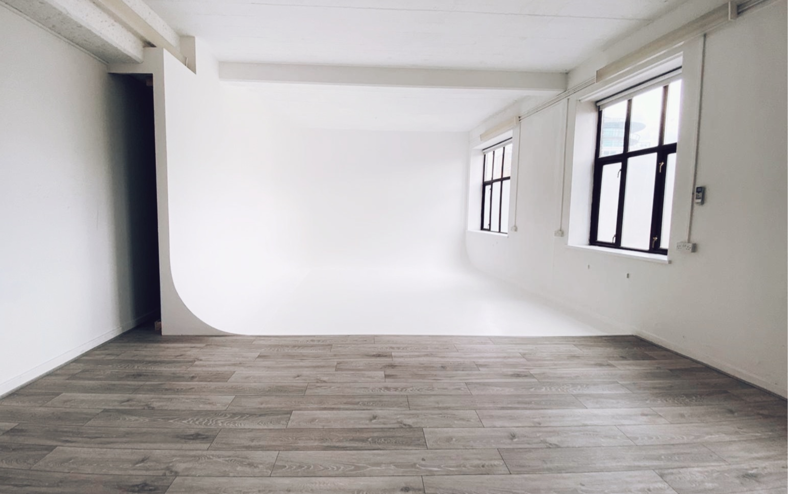Versatile event space in WN Studios London with bright, minimalist design for workshops and photoshoots.
