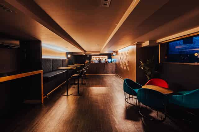 Heroes Lounge