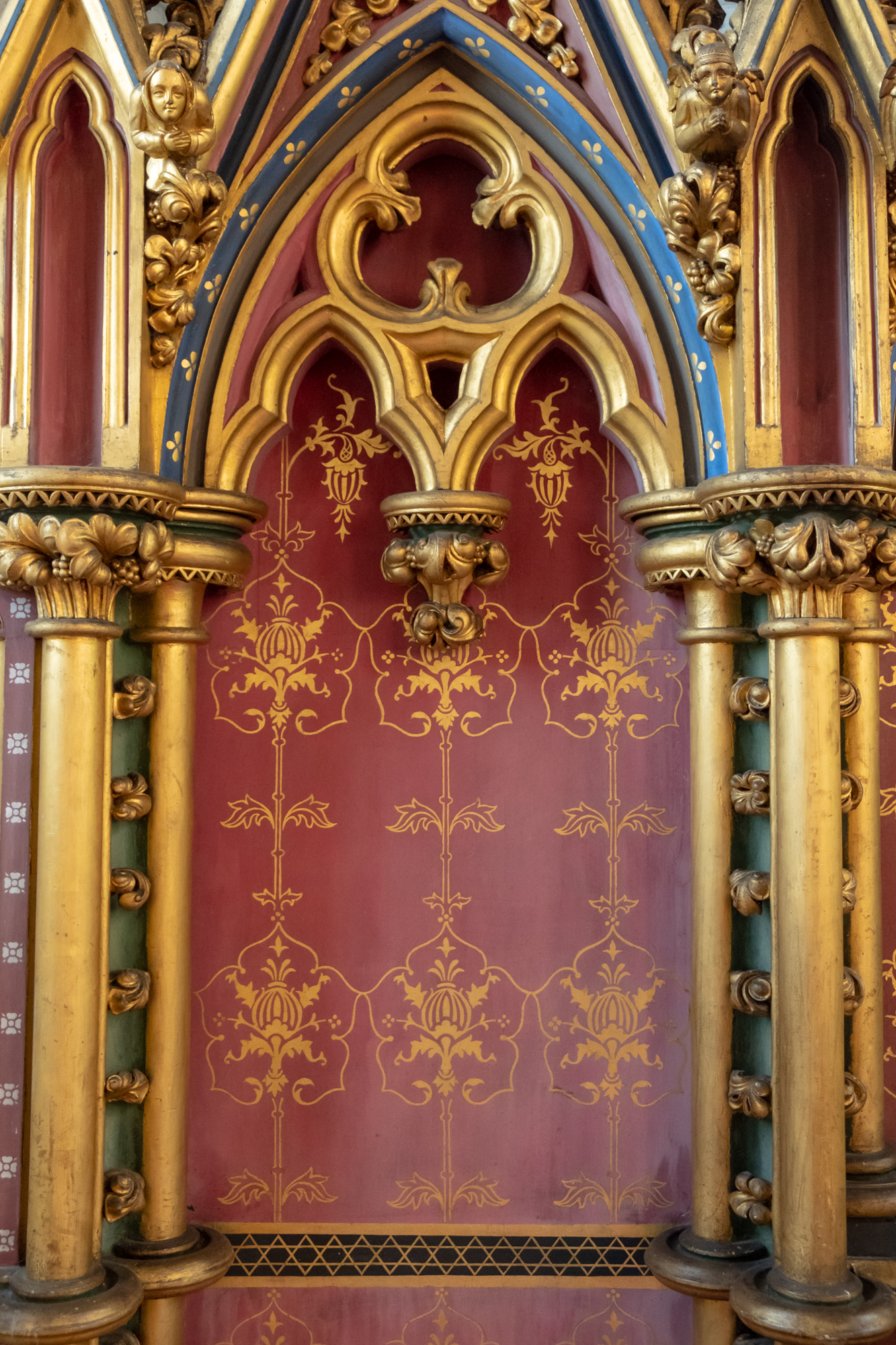 St Giles Camberwell church interior with ornate columns, perfect for elegant events.