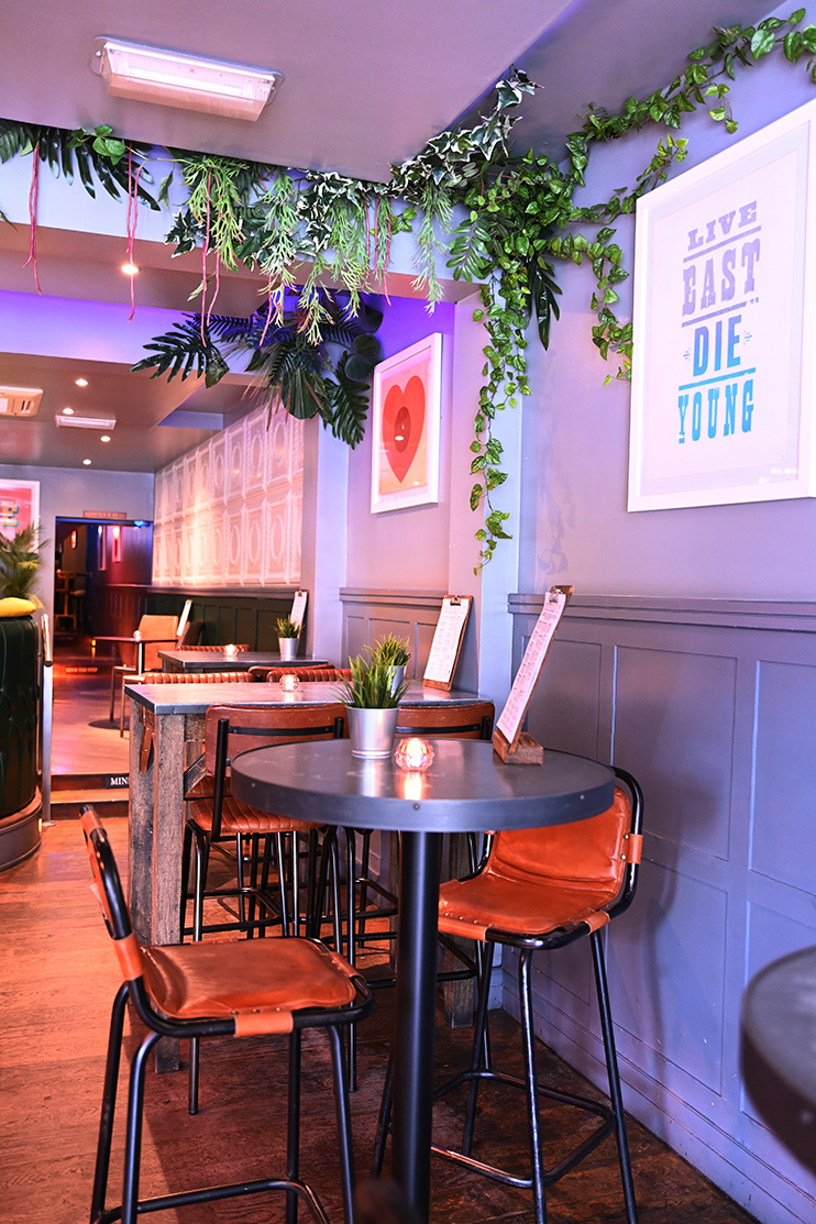 Stylish Lizard Lounge bar area with modern decor, perfect for networking events.