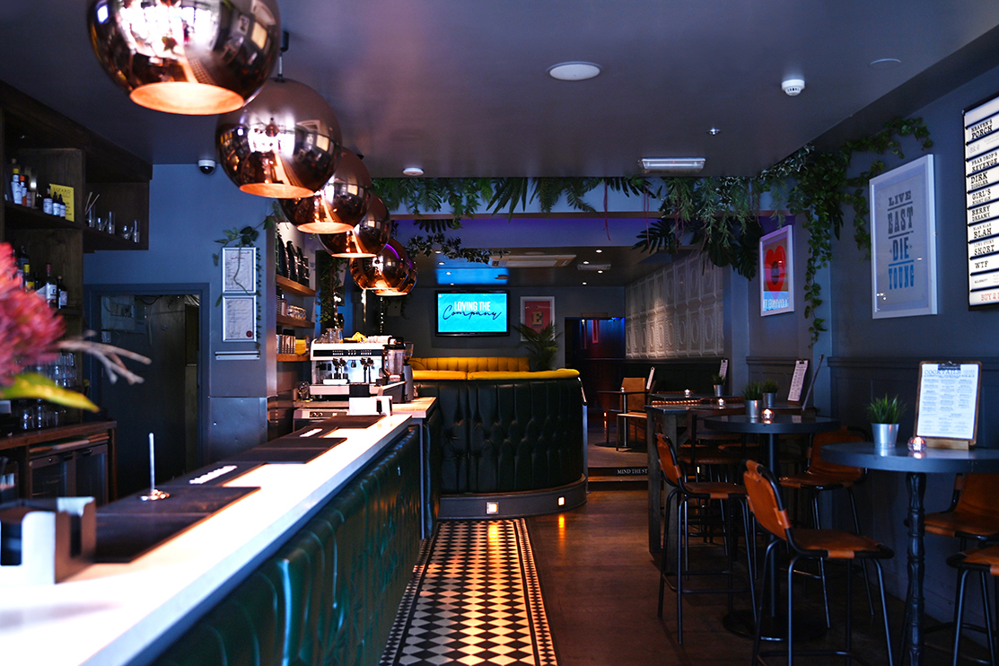 Two Bar Areas - rndpbzzpm5n.JPG