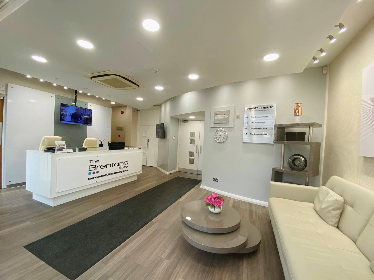 Modern reception area in Prospect House, ideal for meetings and events.