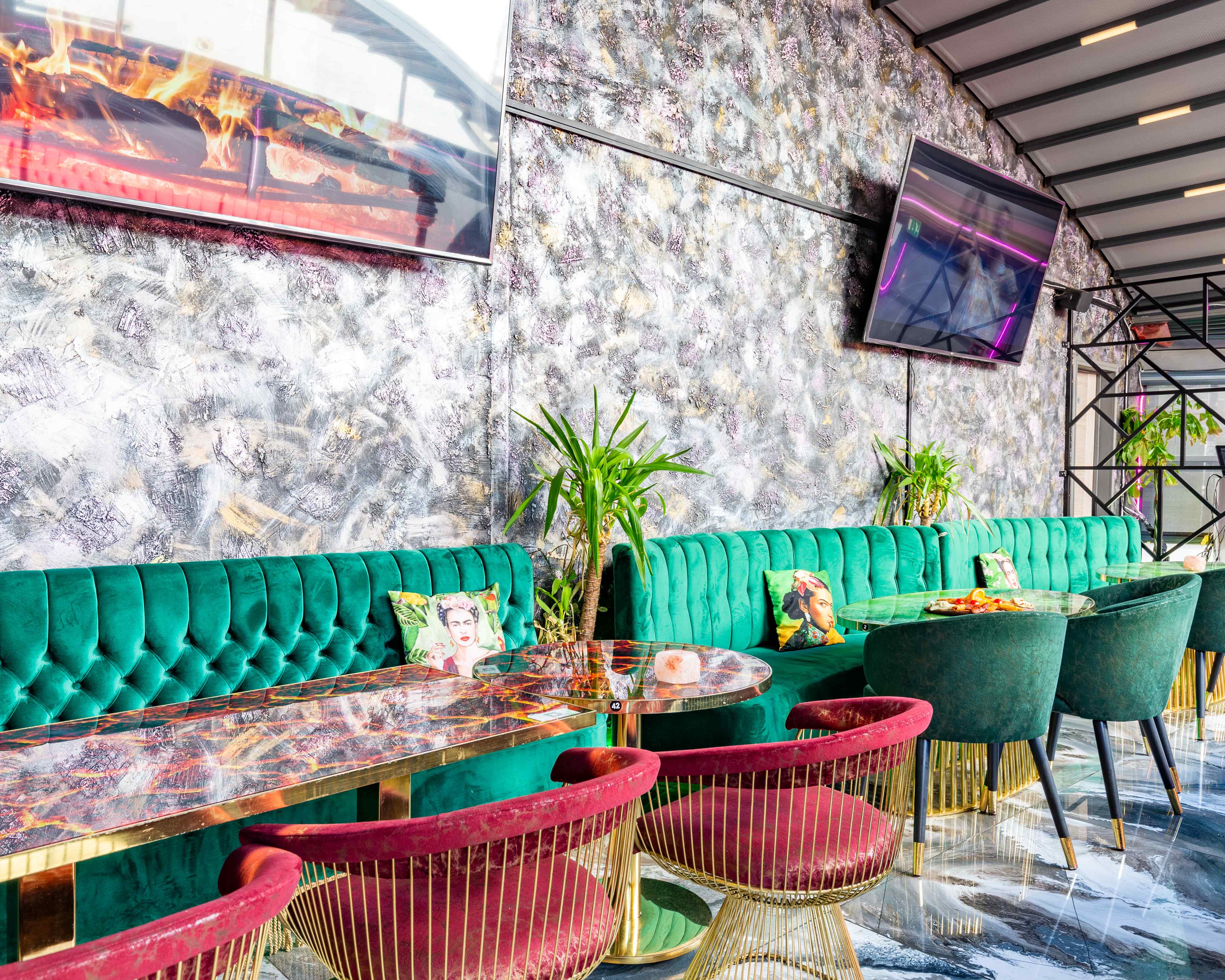 Vogue Lounge - zhlpx2js3uw.jpg