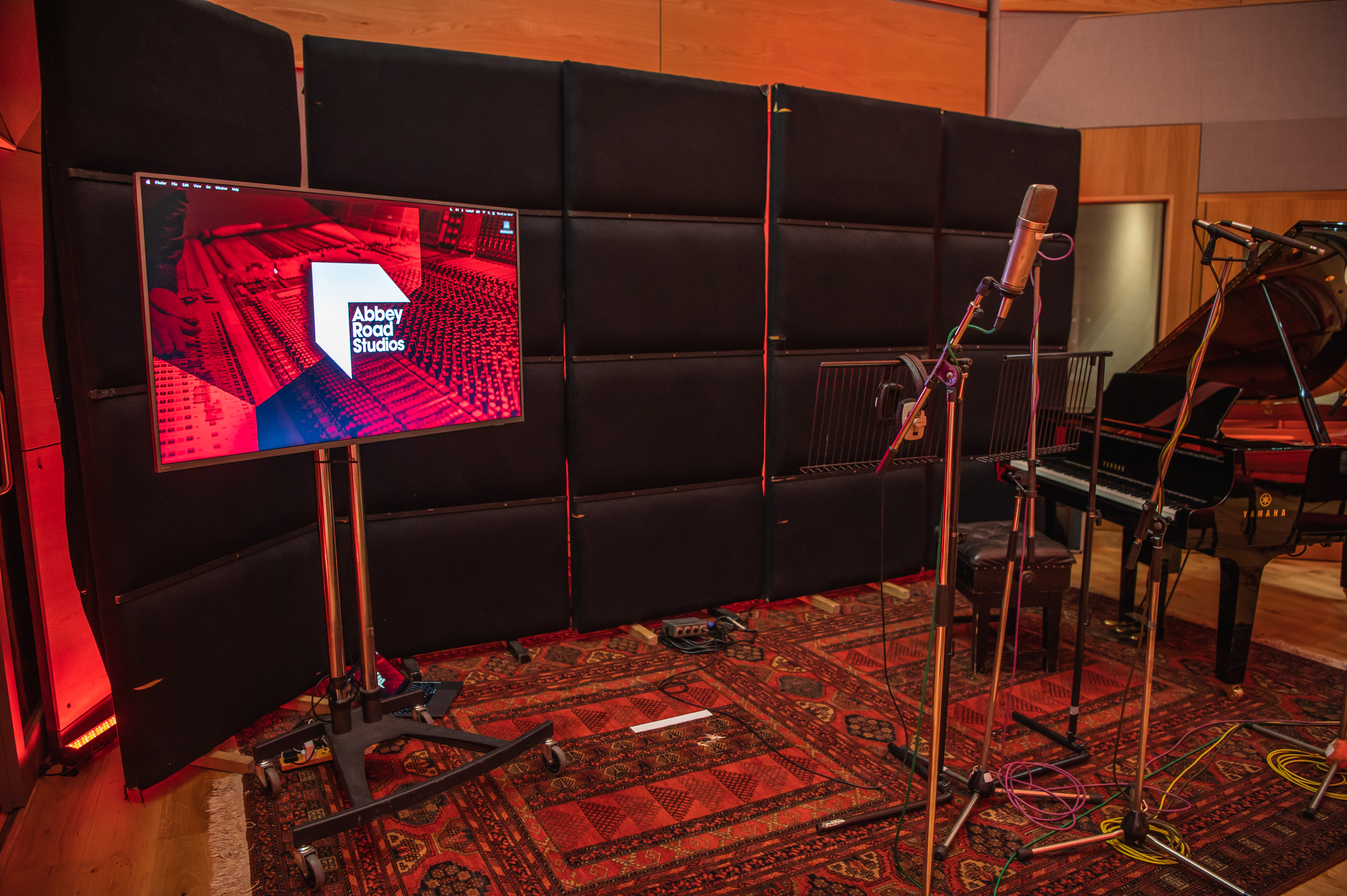 Studio Three - 4b1c2fkk3wp.jpeg