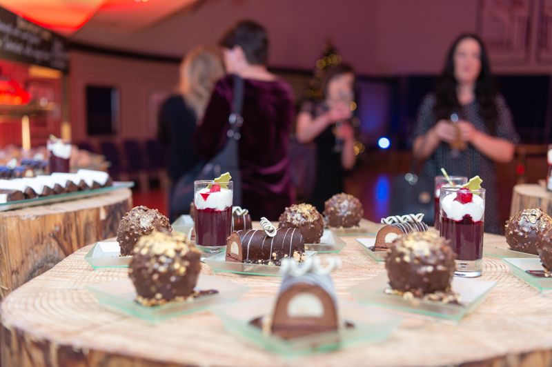 Christmas at Victory Services Club - 2zy4kglsw1o.jpg