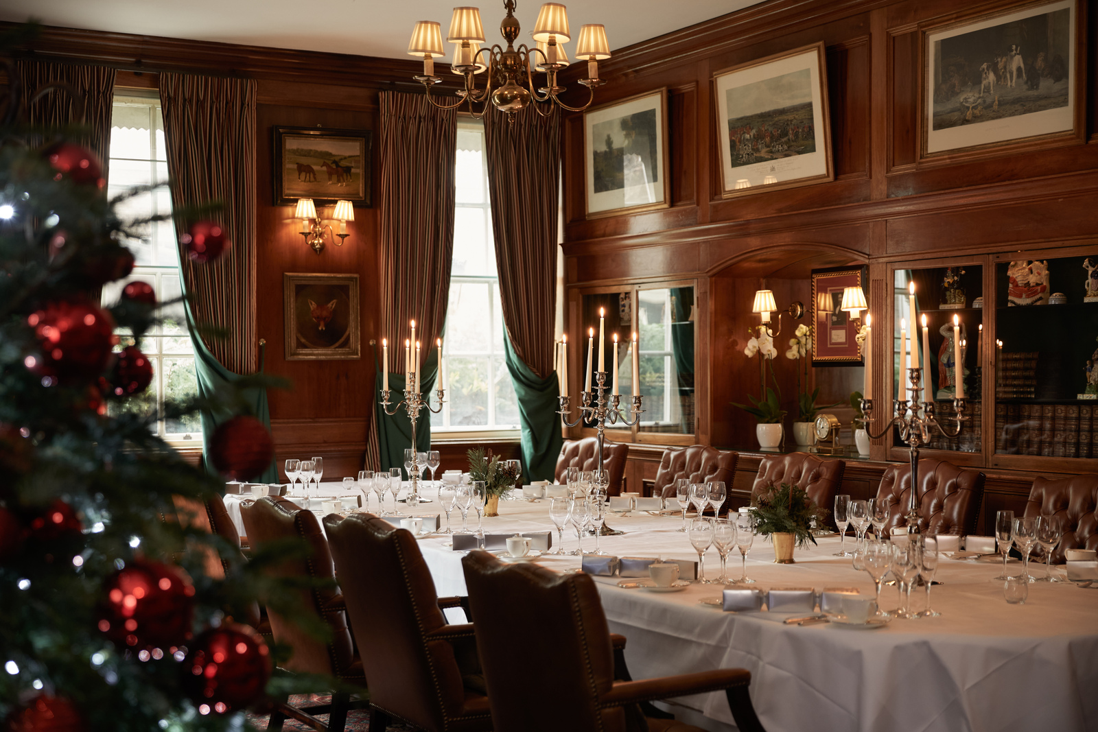 Christmas at The Chesterfield Mayfair Hotel - eg5f4bn0emo.jpg