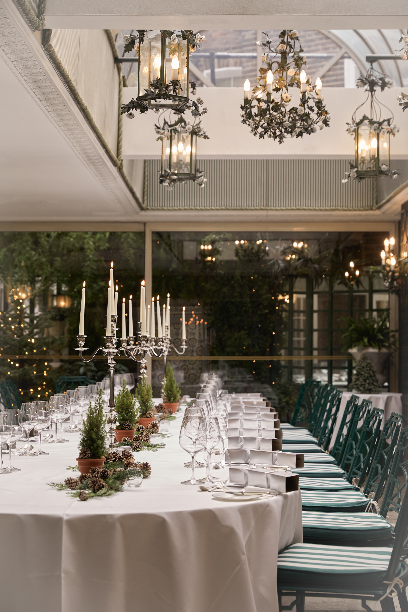 Christmas at The Chesterfield Mayfair Hotel - p3td4e5blkv.jpg