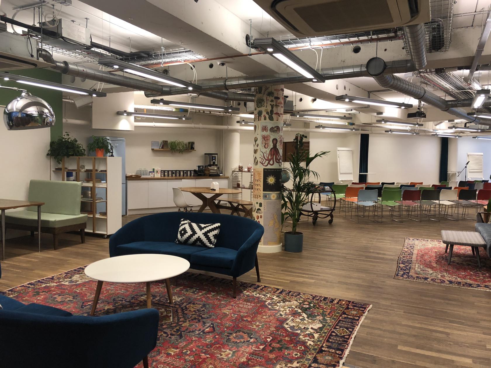 The Den - cjidsifo3wm.jpg