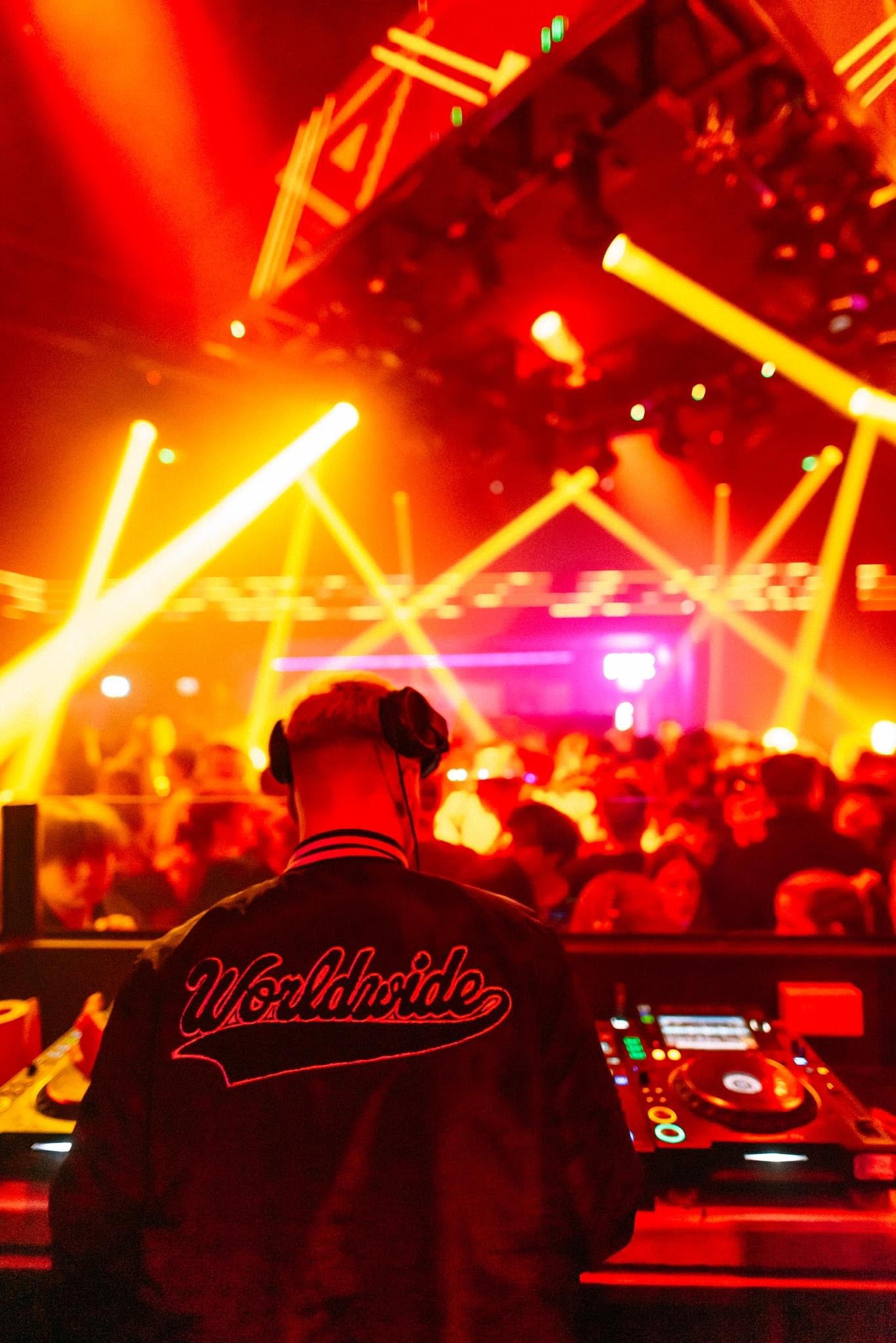 Room 1 - 1mpfdmkycep.jpg