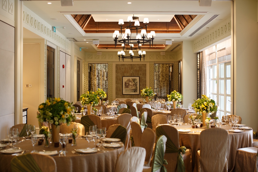 Dutch Pavilion banquet room in Shangri-La Singapore, ideal for weddings and corporate events.