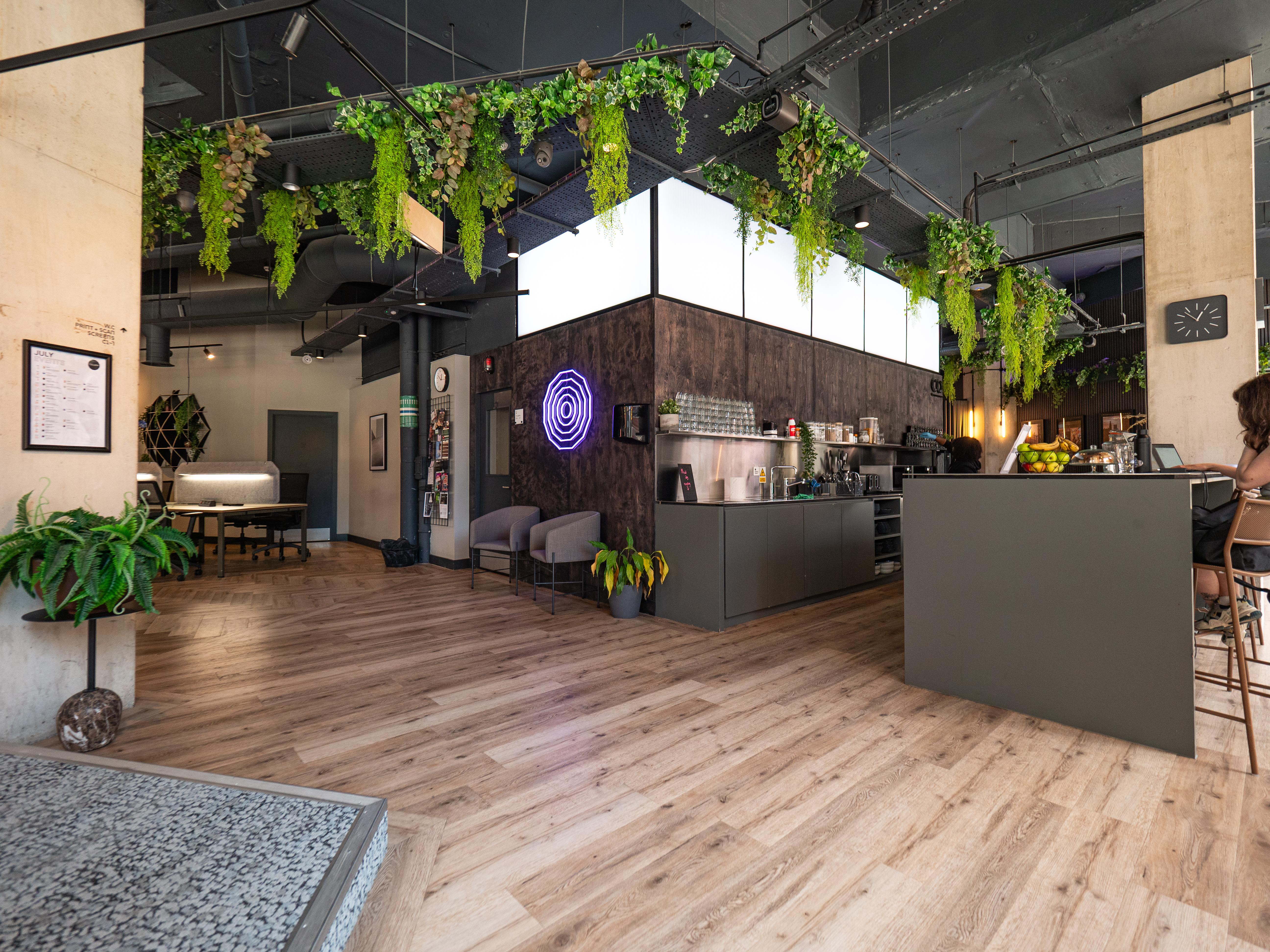 X.3 The Projector - 6f22ab83-2d3f-4e24-9432-15e7c99a0078.jpg