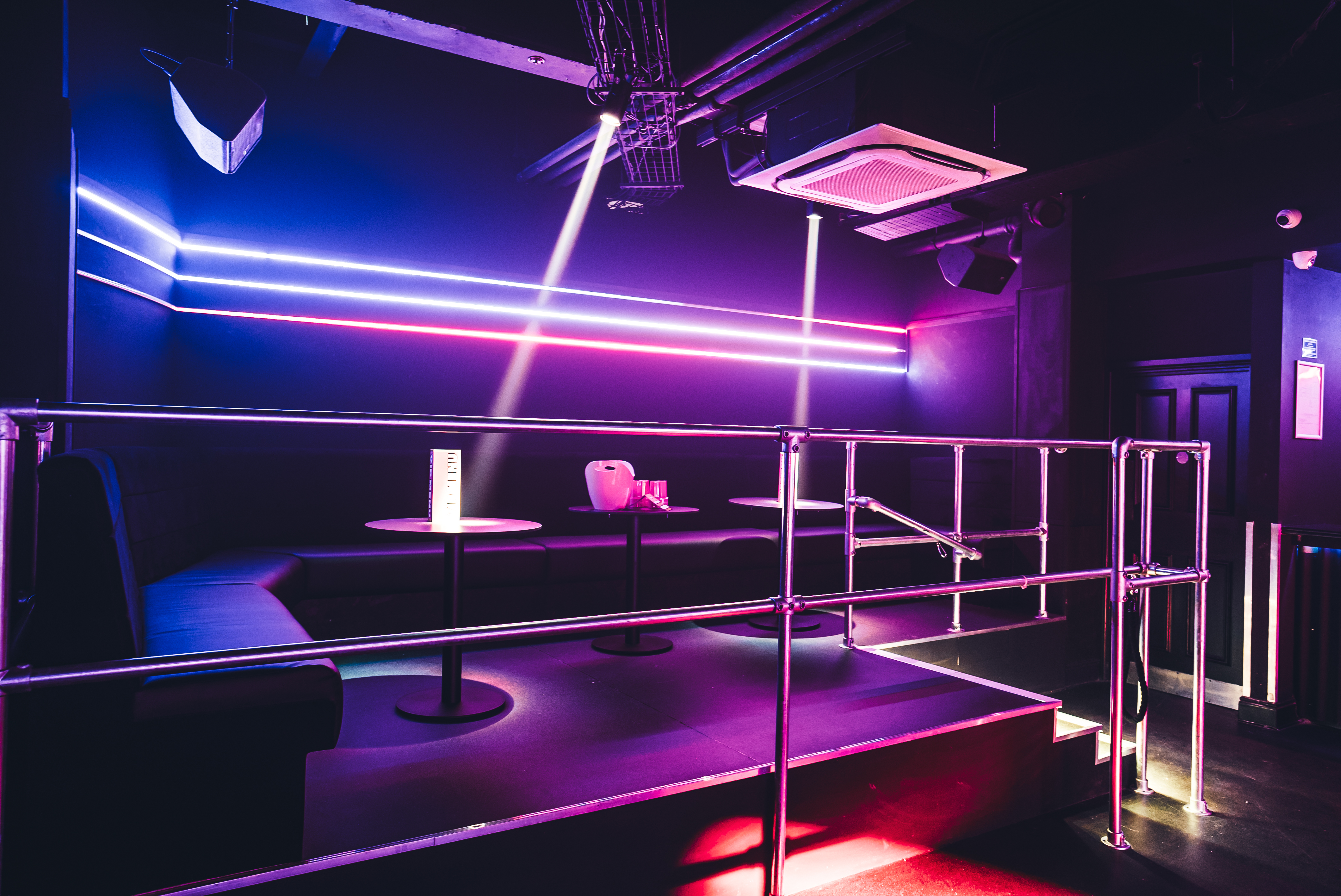 Room 1 - wxtewvmlk2t.jpg