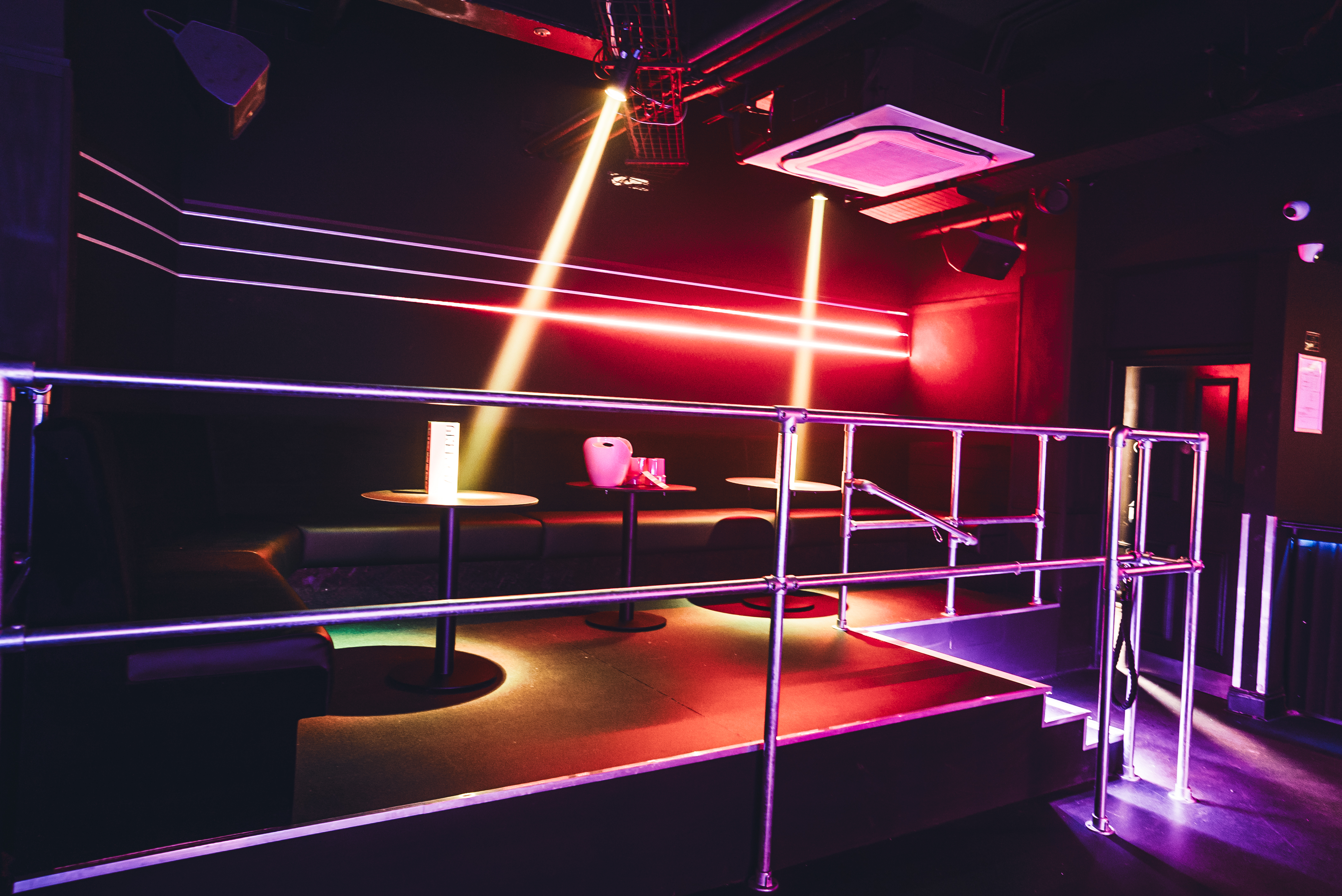 Room 1 - xuul4apxch4.jpg