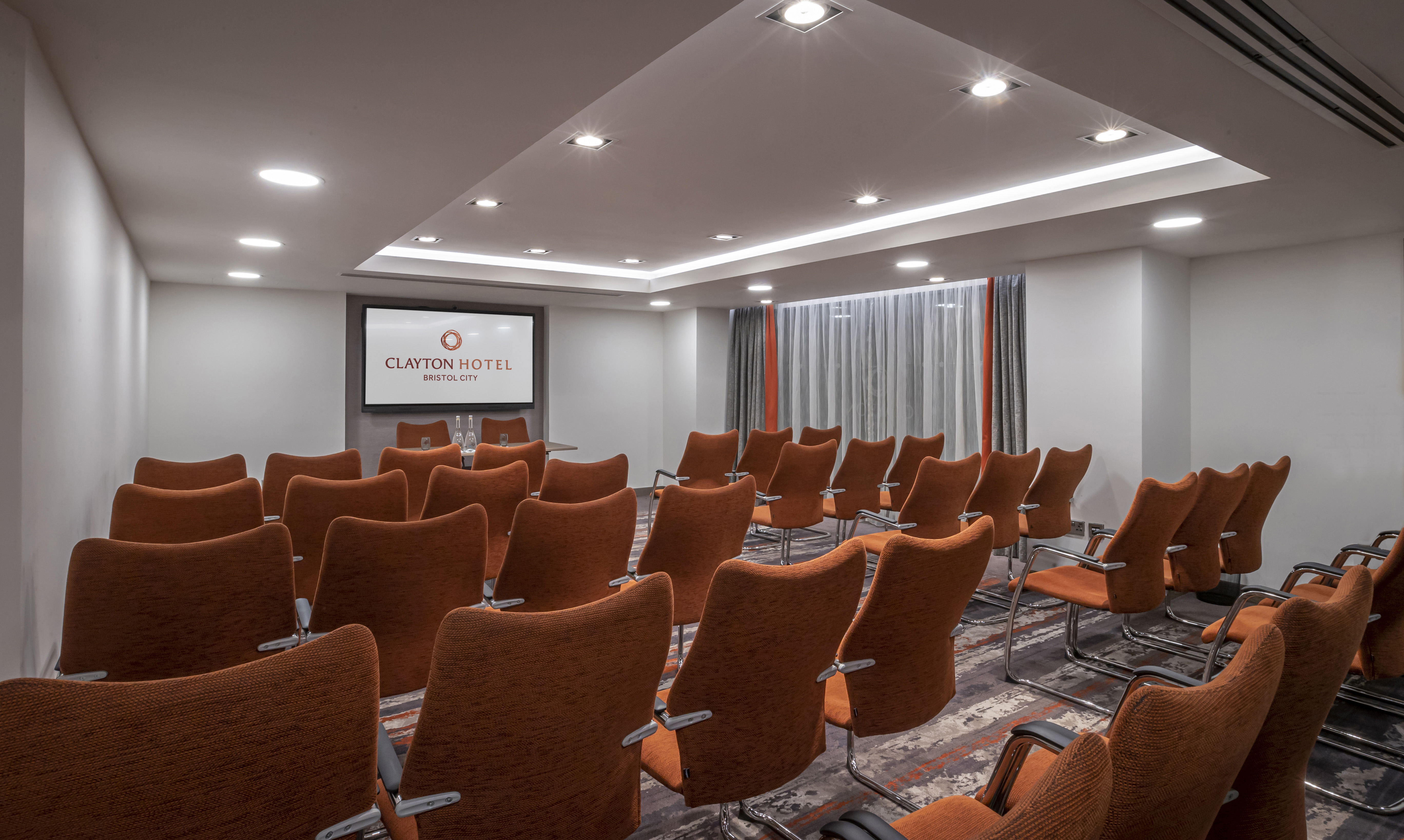 Modern meeting room at Albion, Clayton Hotel Bristol for corporate events and workshops.
