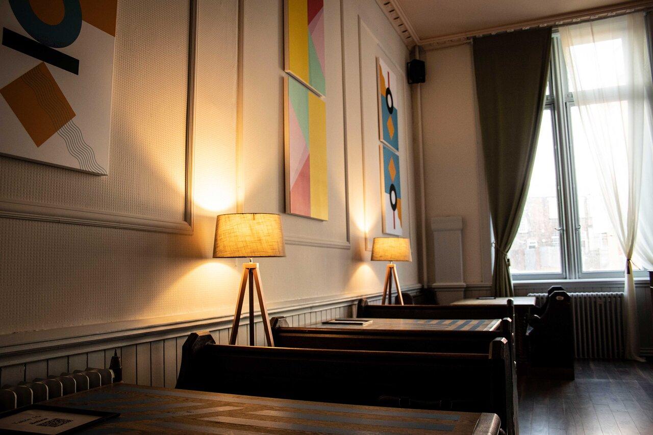 Stylish event space in Liverpool with modern decor, perfect for intimate gatherings.