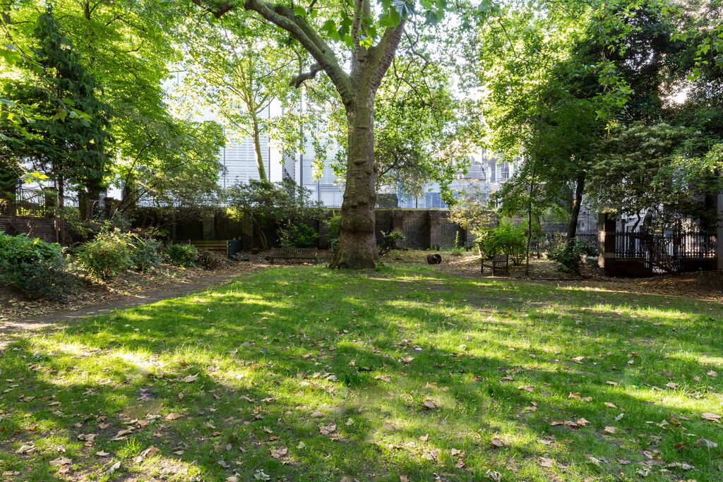 Sunken Gardens at University of London, lush greenery for outdoor events and meetings.