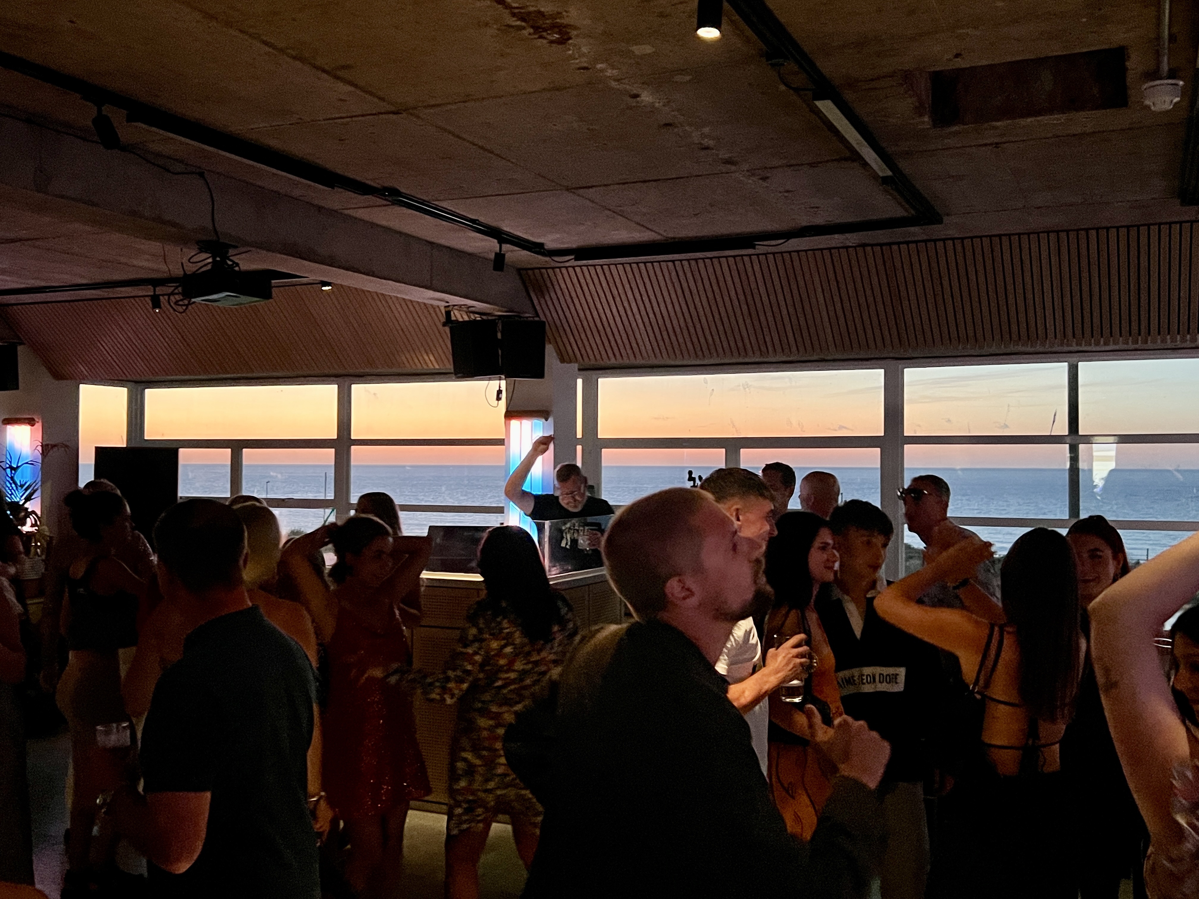 Full Venue - lazn2i3c5we.jpeg