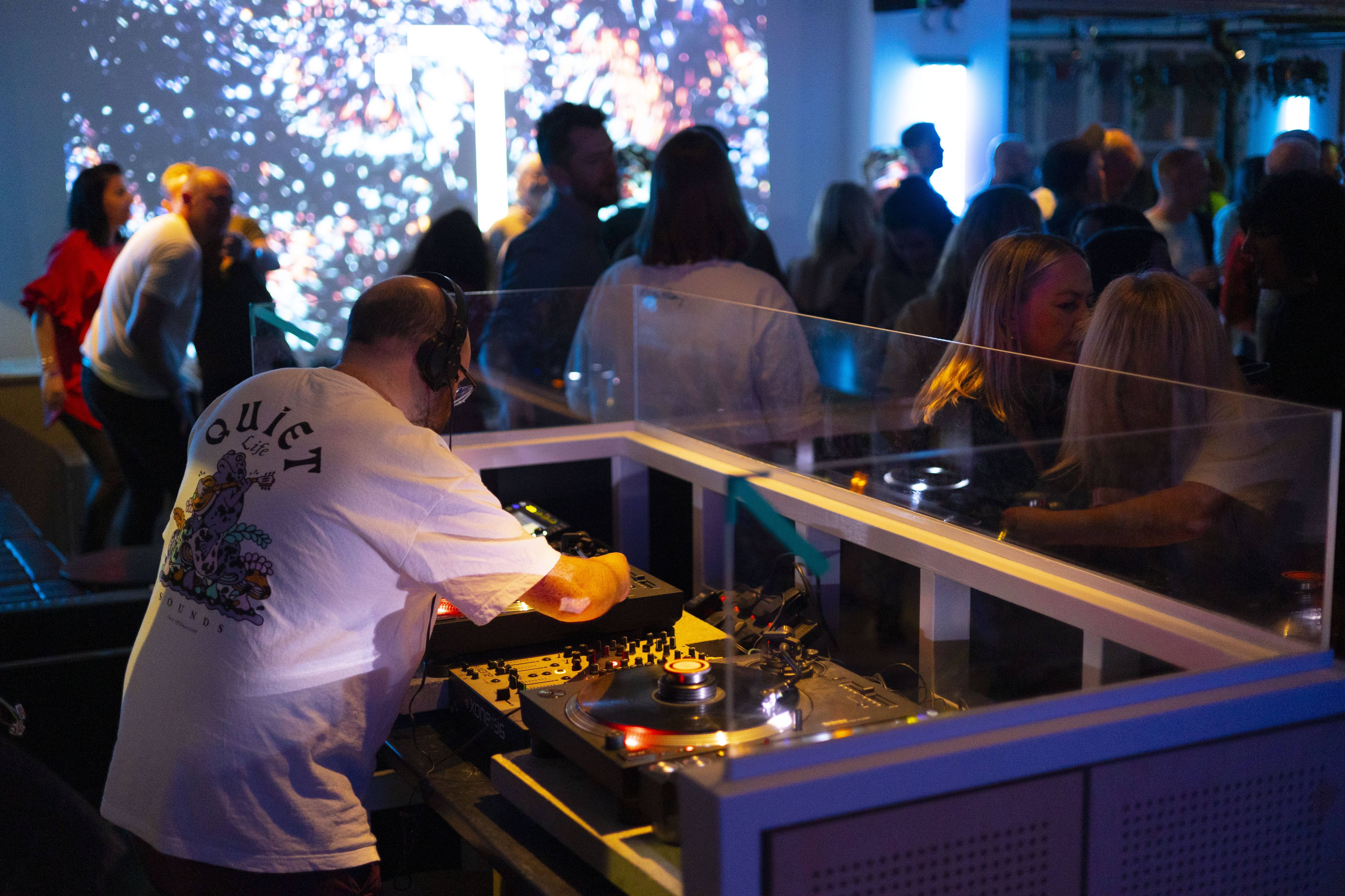 Full Venue - xc1bbq221ly.jpeg