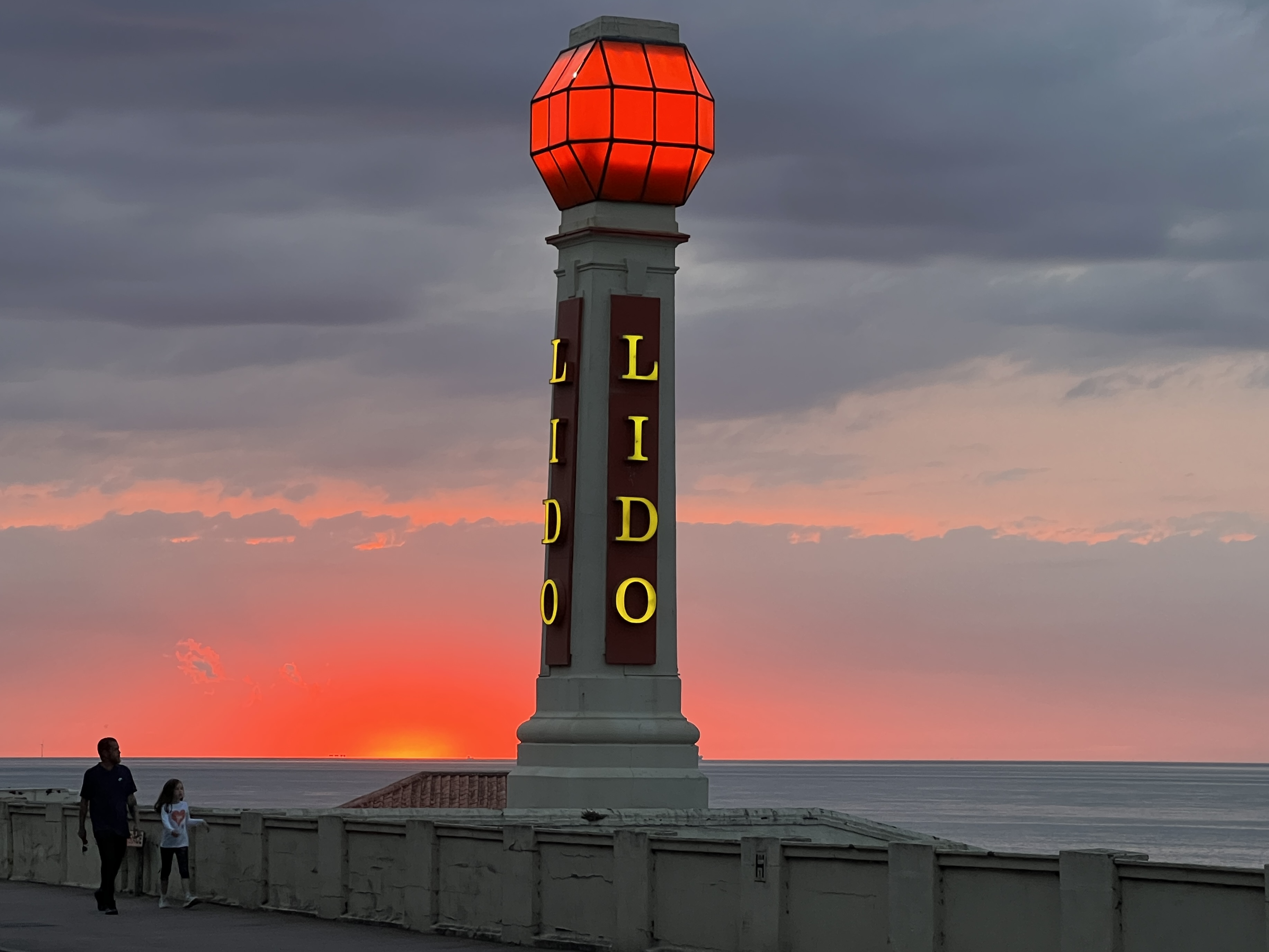 Lido tower at sunset, ideal for outdoor events and receptions by the coast.