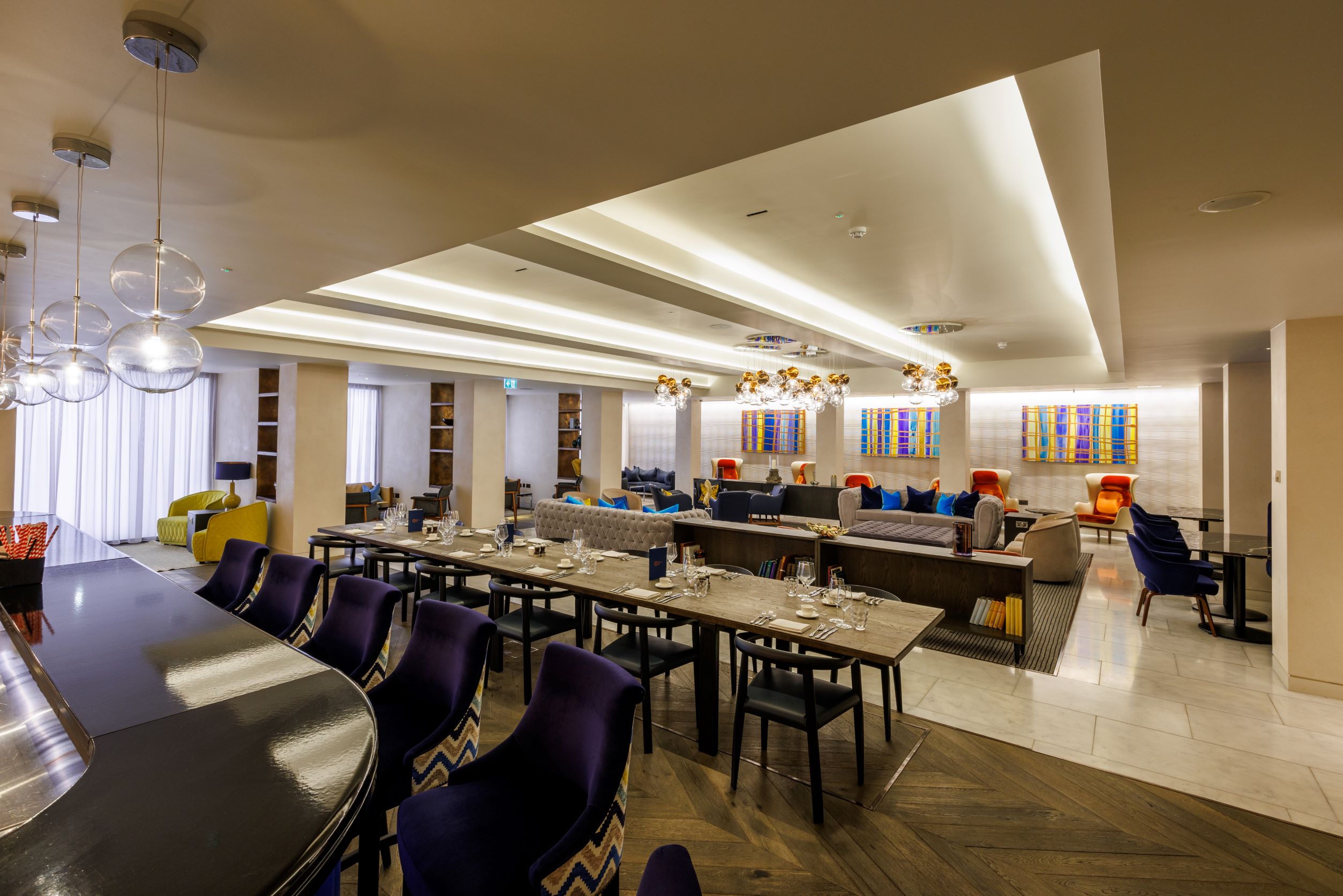 Modern meeting space at One Moorgate Place, ideal for workshops and networking.