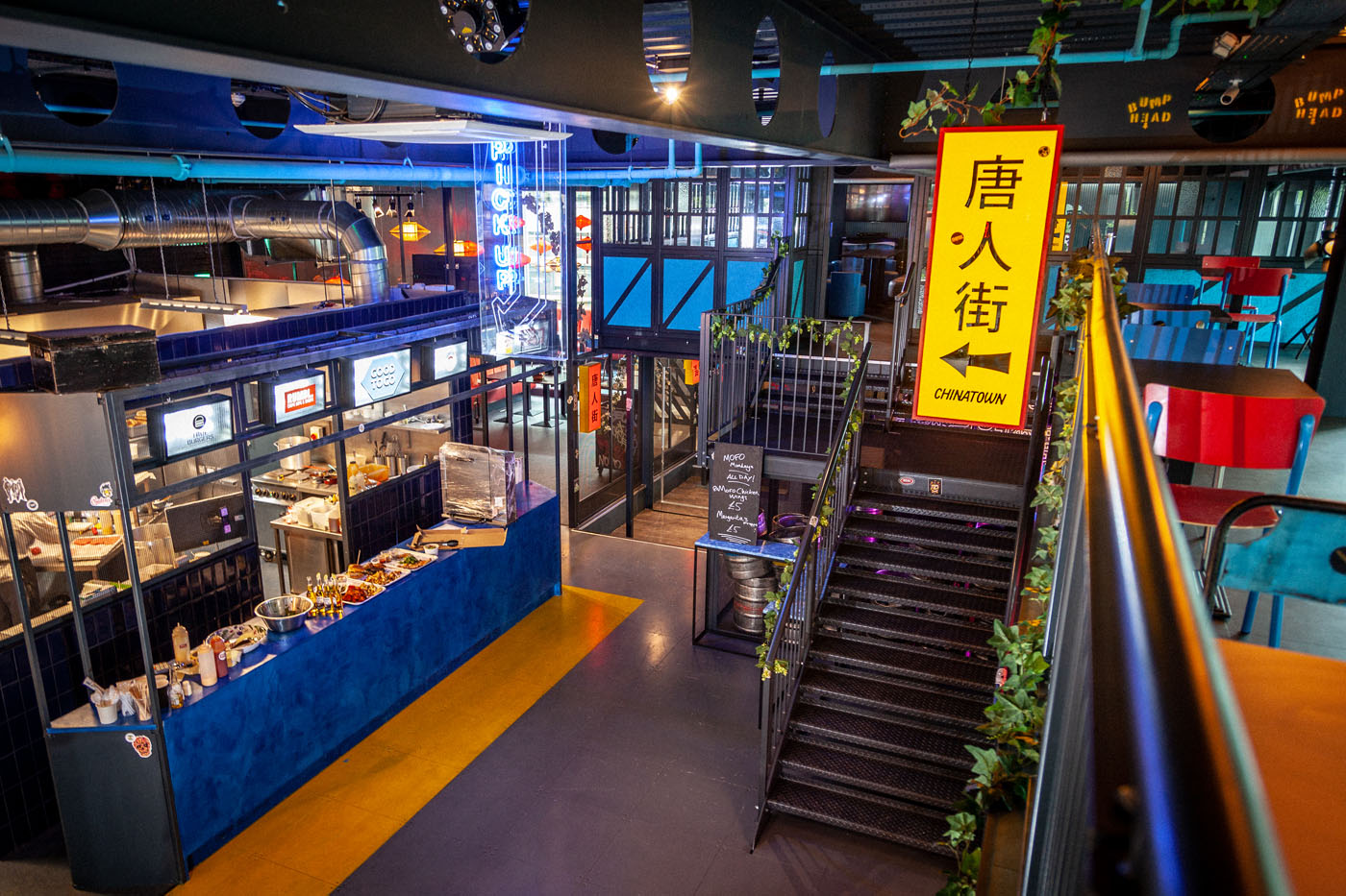 High Line at HUCKSTER London: vibrant event space for networking and gatherings.