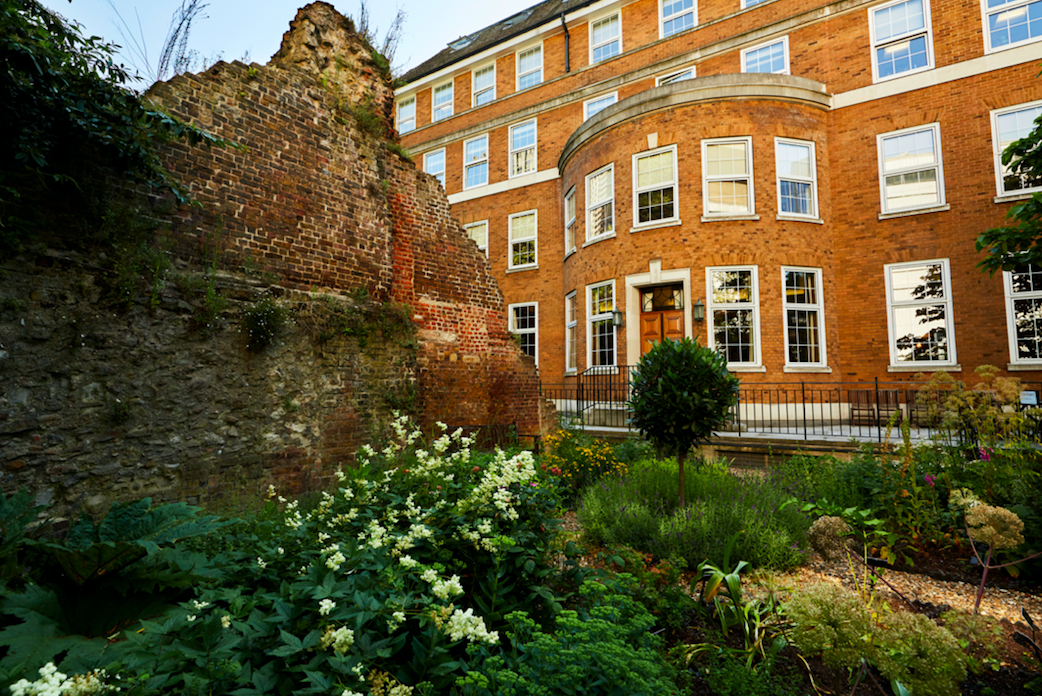 Terrace and Garden at Barber-Surgeons’ Hall, ideal for outdoor events and gatherings.