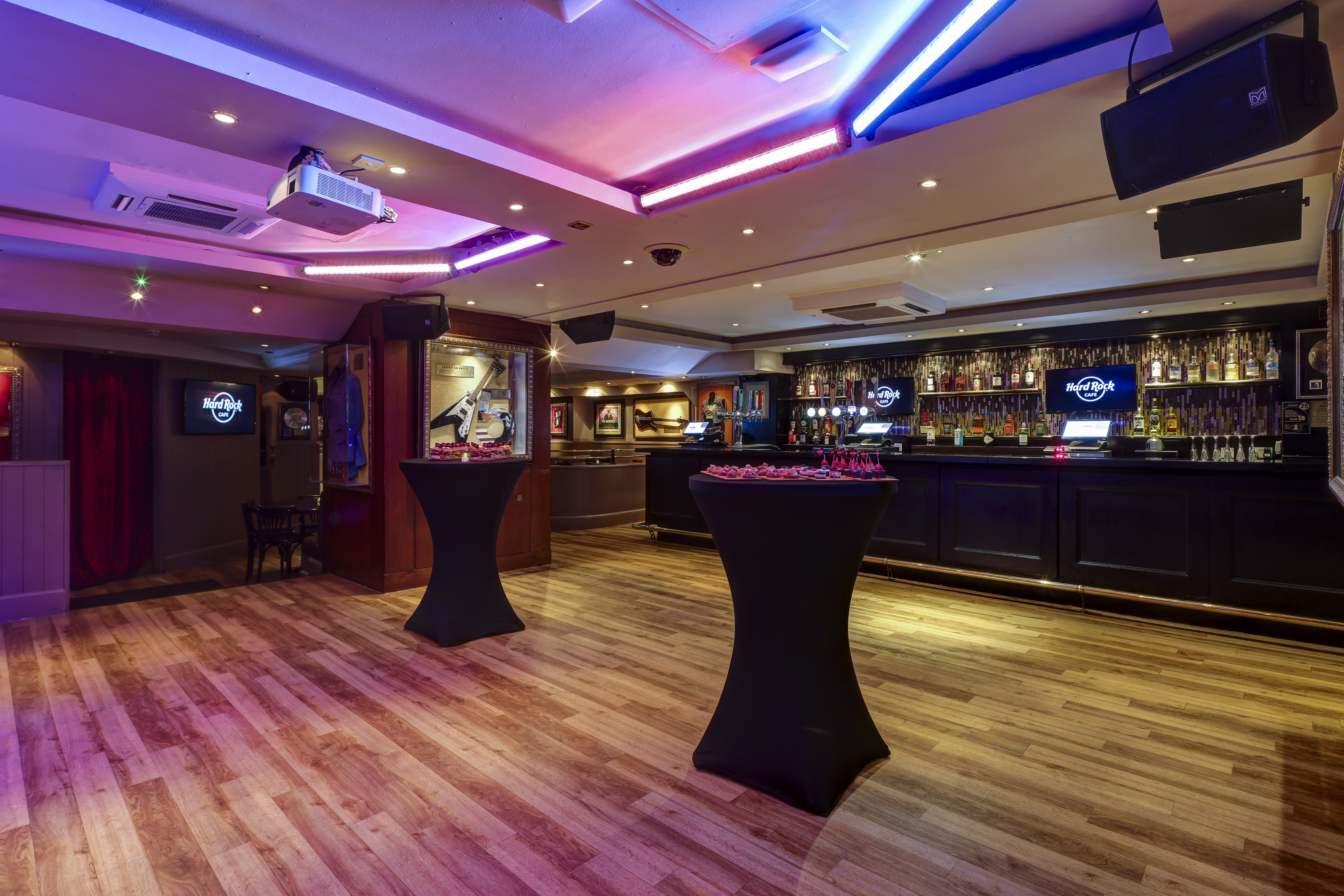 Rock Room  - vgiaedyglb4.JPG