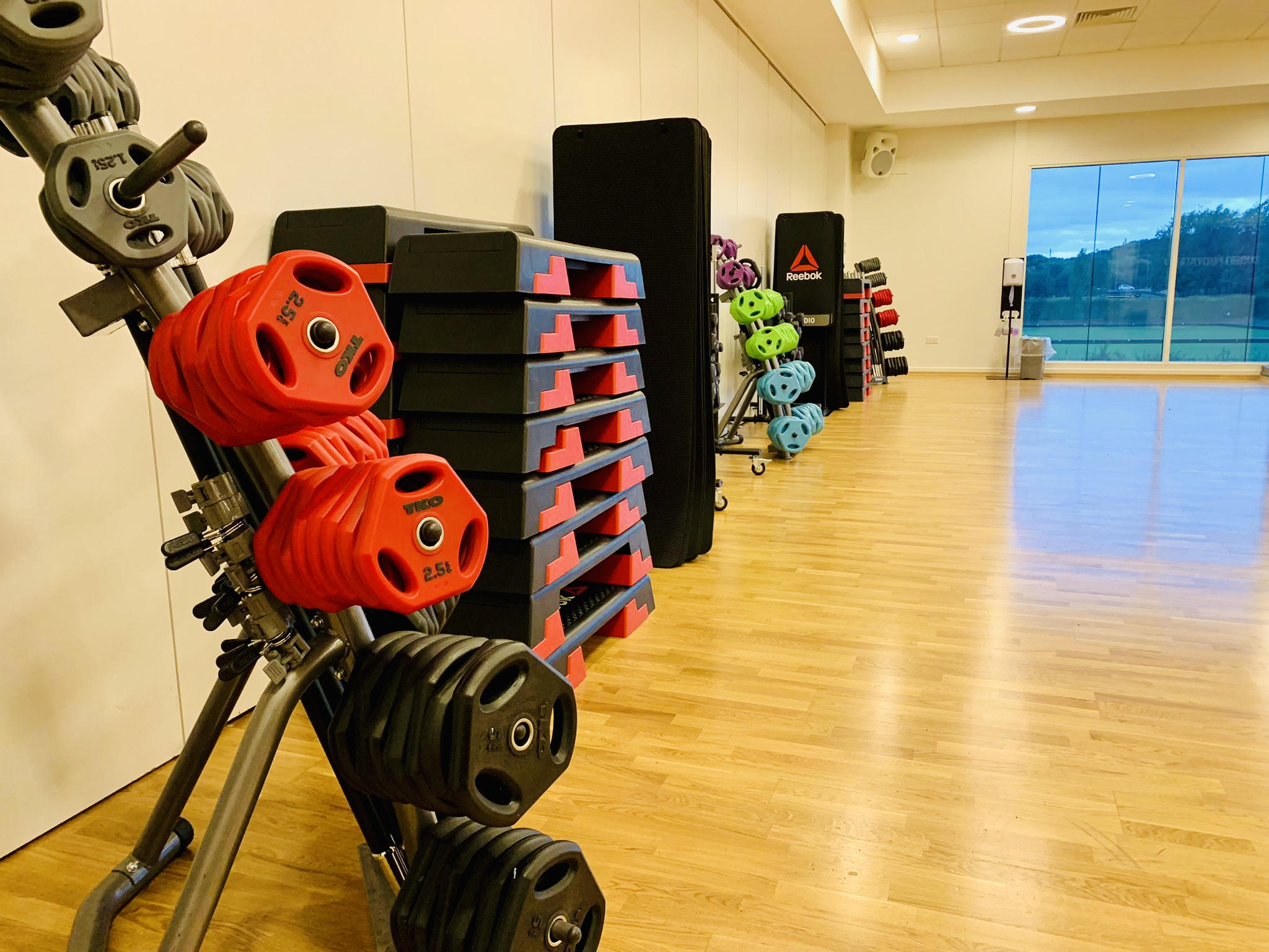 Well-equipped gym in Basildon for wellness events and team-building activities.