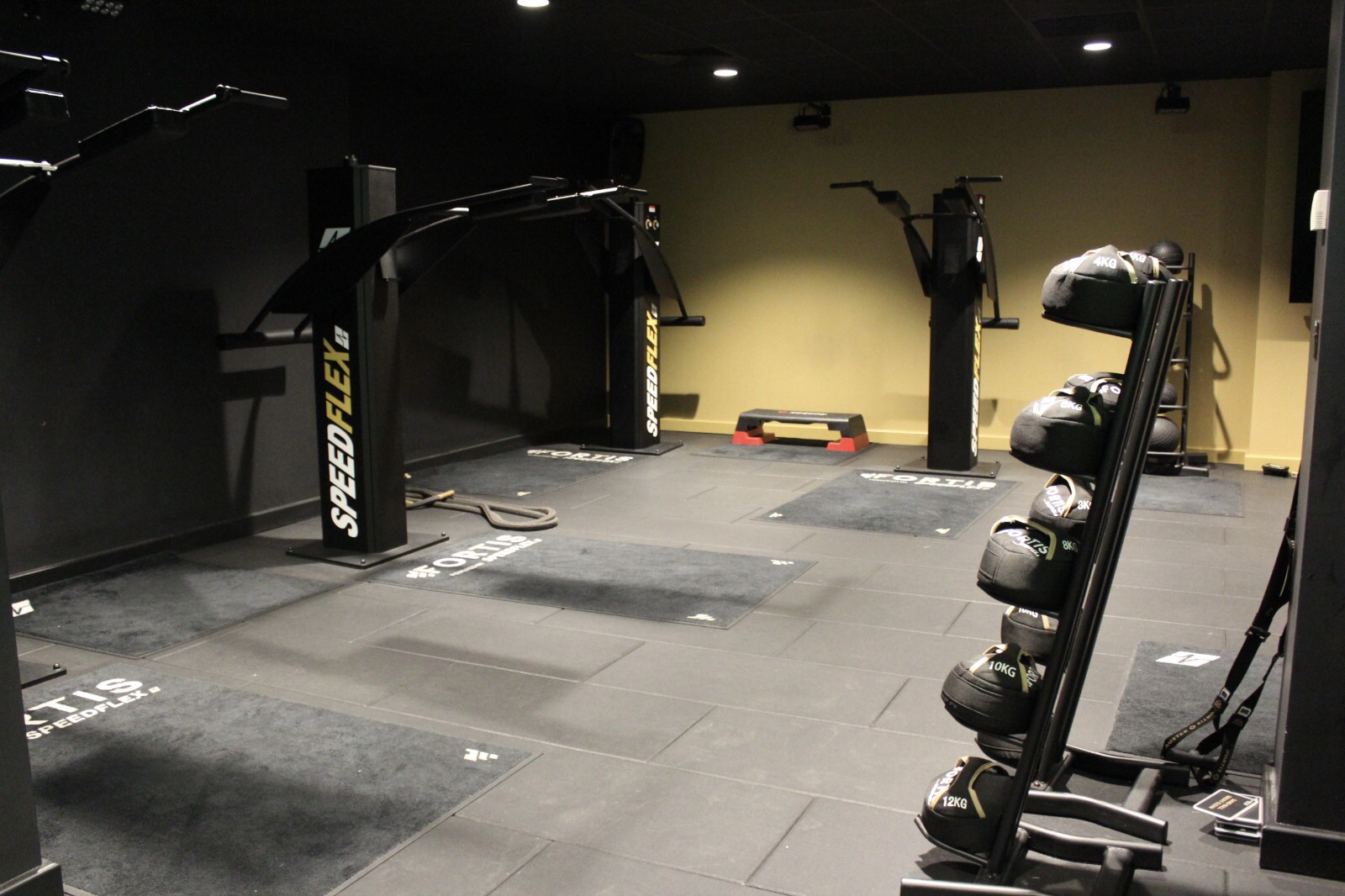 Gym - at1rl53jd2x.jpeg