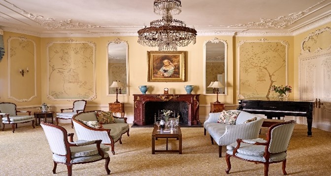 The Drawing Room - ucl3bfyf2h0.jpg