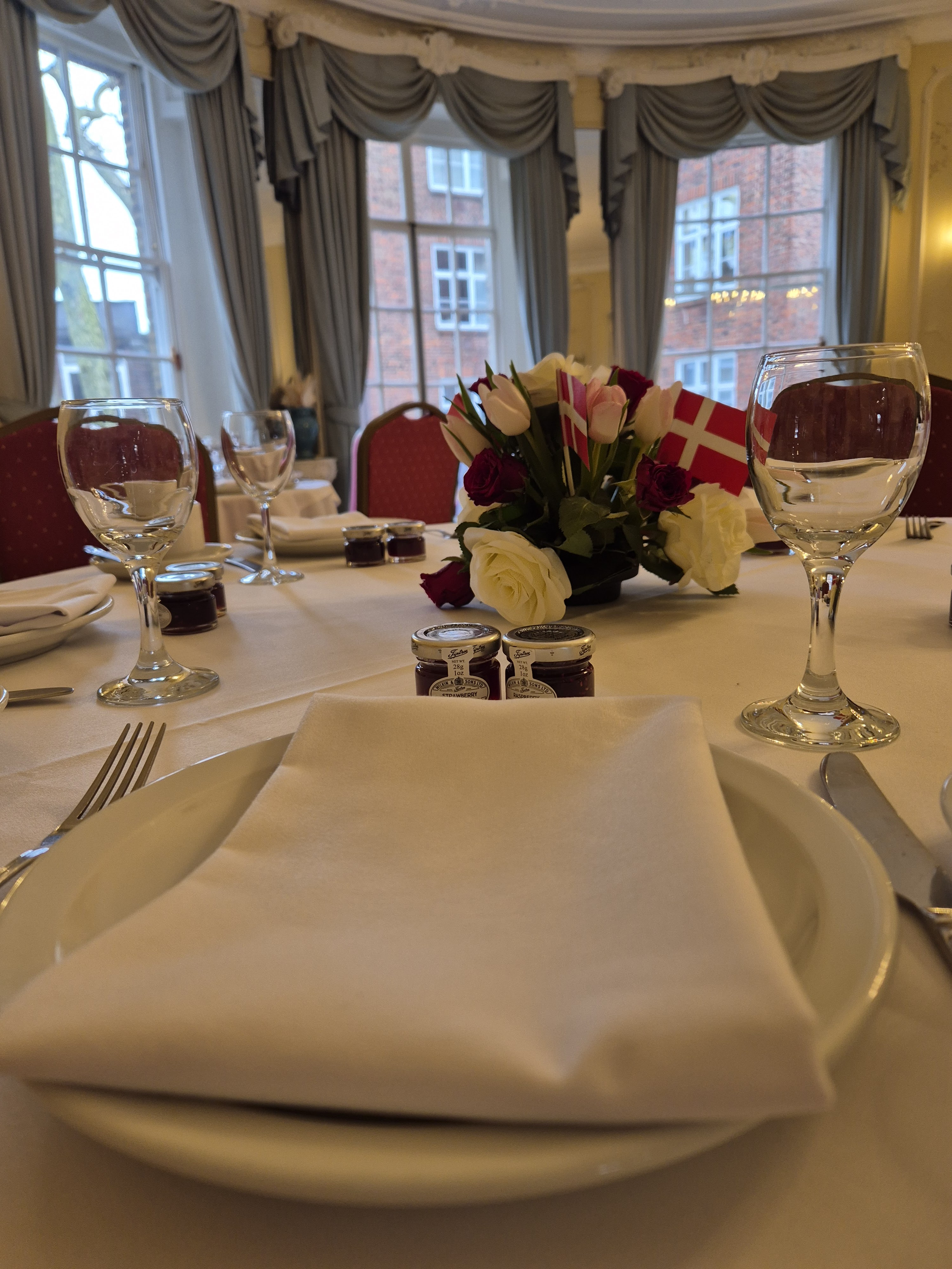 The Drawing Room - voe2xz3uc5c.jpg