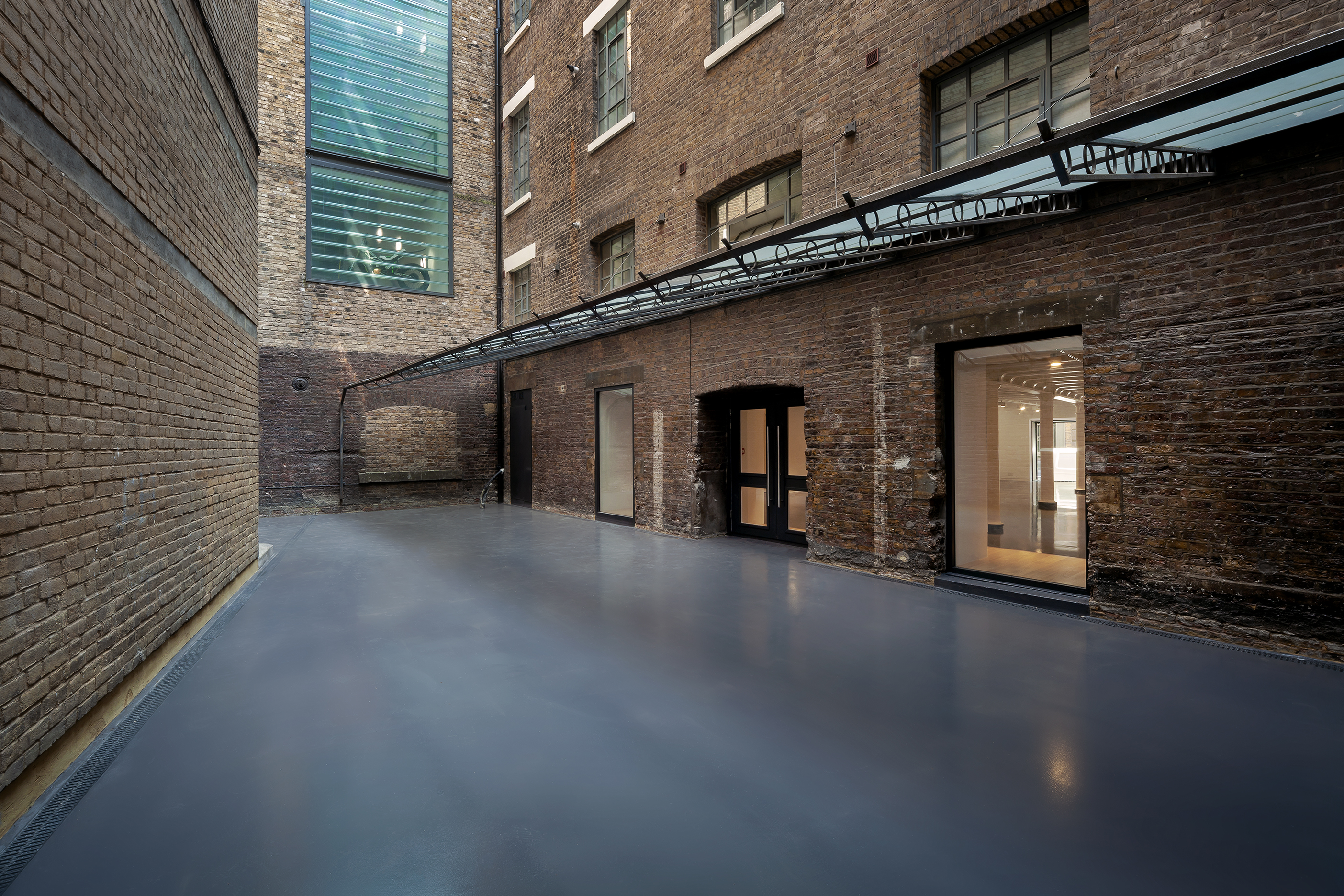 Brand Takeover Space - 5b019e0d-acc2-4bf8-a0f5-d0693282c49b.jpg