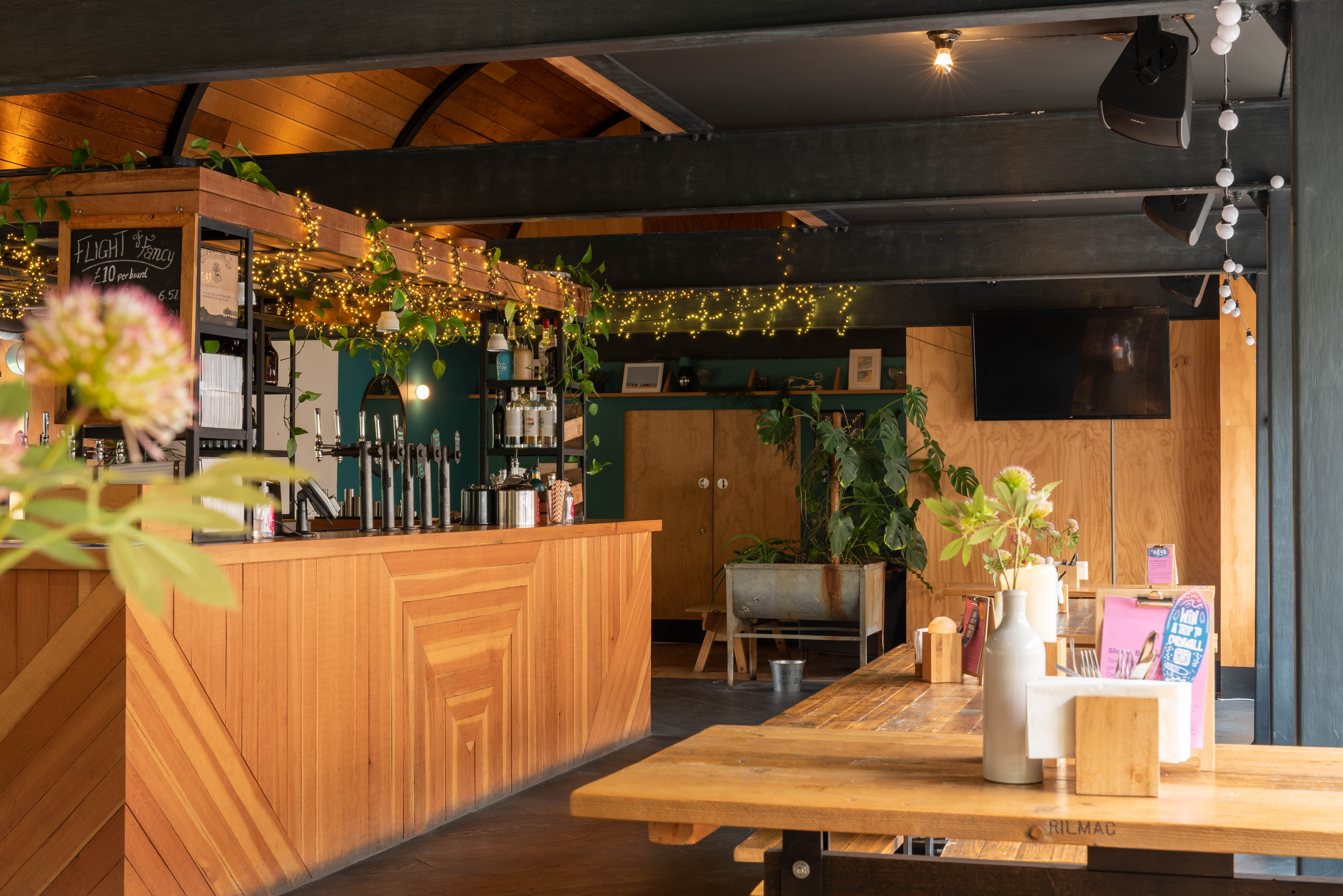 Full Venue Hire - qlvamsmrotx.jpg